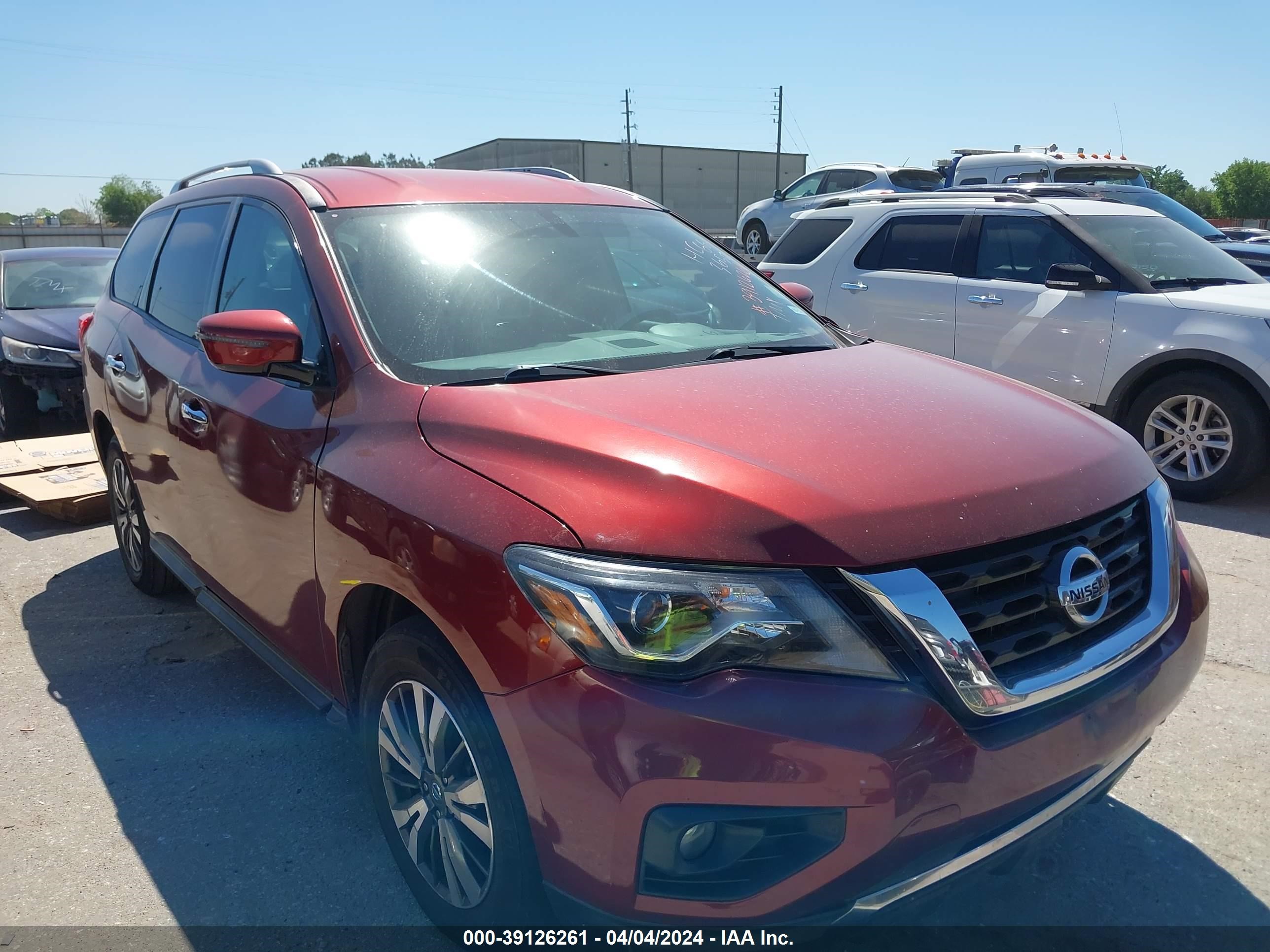 NISSAN PATHFINDER 2017 5n1dr2mn0hc663650