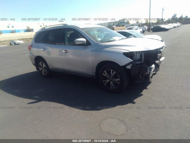 NISSAN PATHFINDER 2017 5n1dr2mn0hc677550