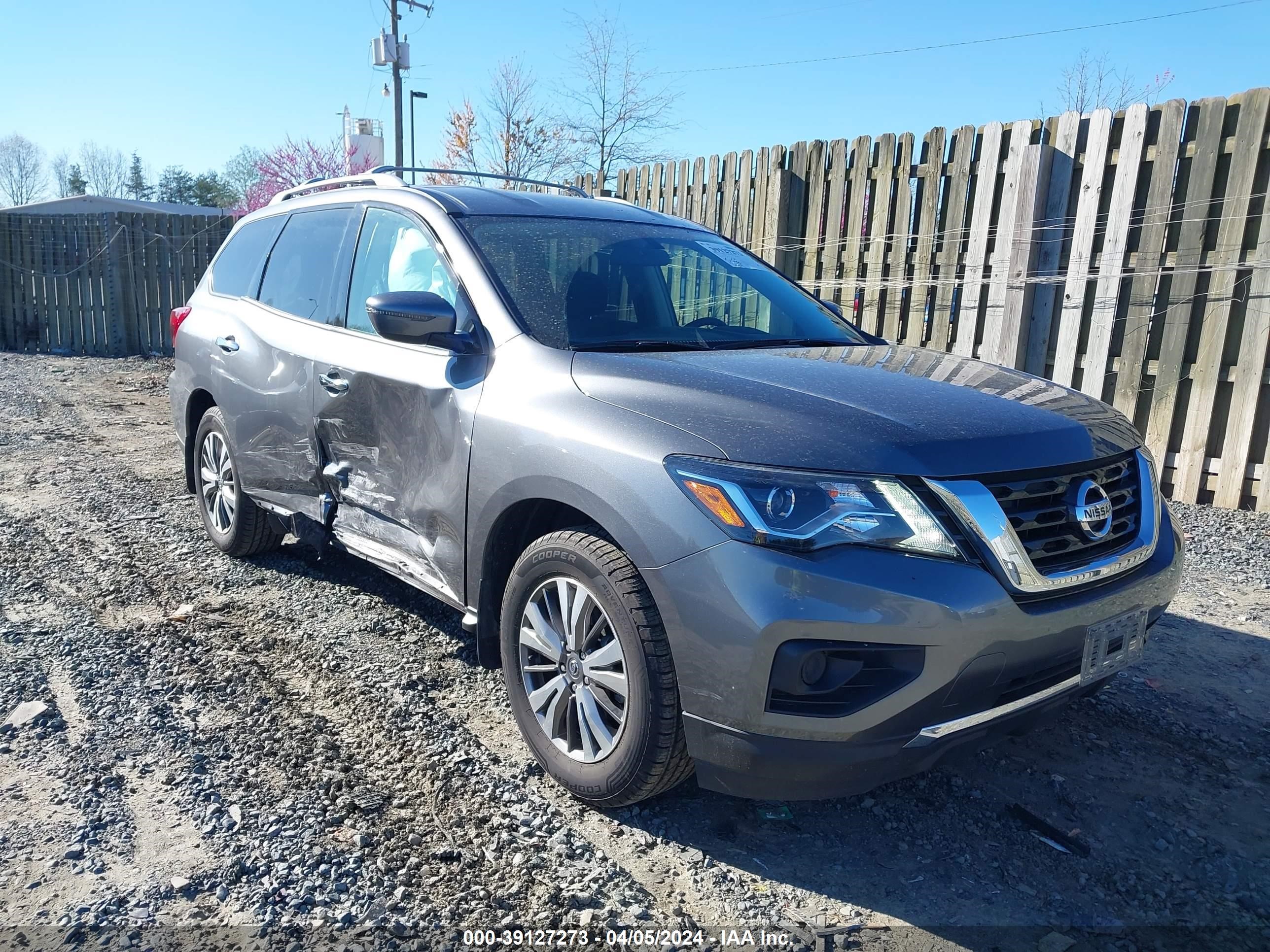 NISSAN PATHFINDER 2019 5n1dr2mn0kc621552