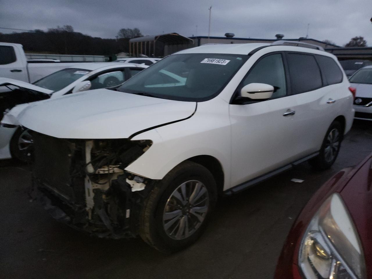 NISSAN PATHFINDER 2017 5n1dr2mn1hc615039