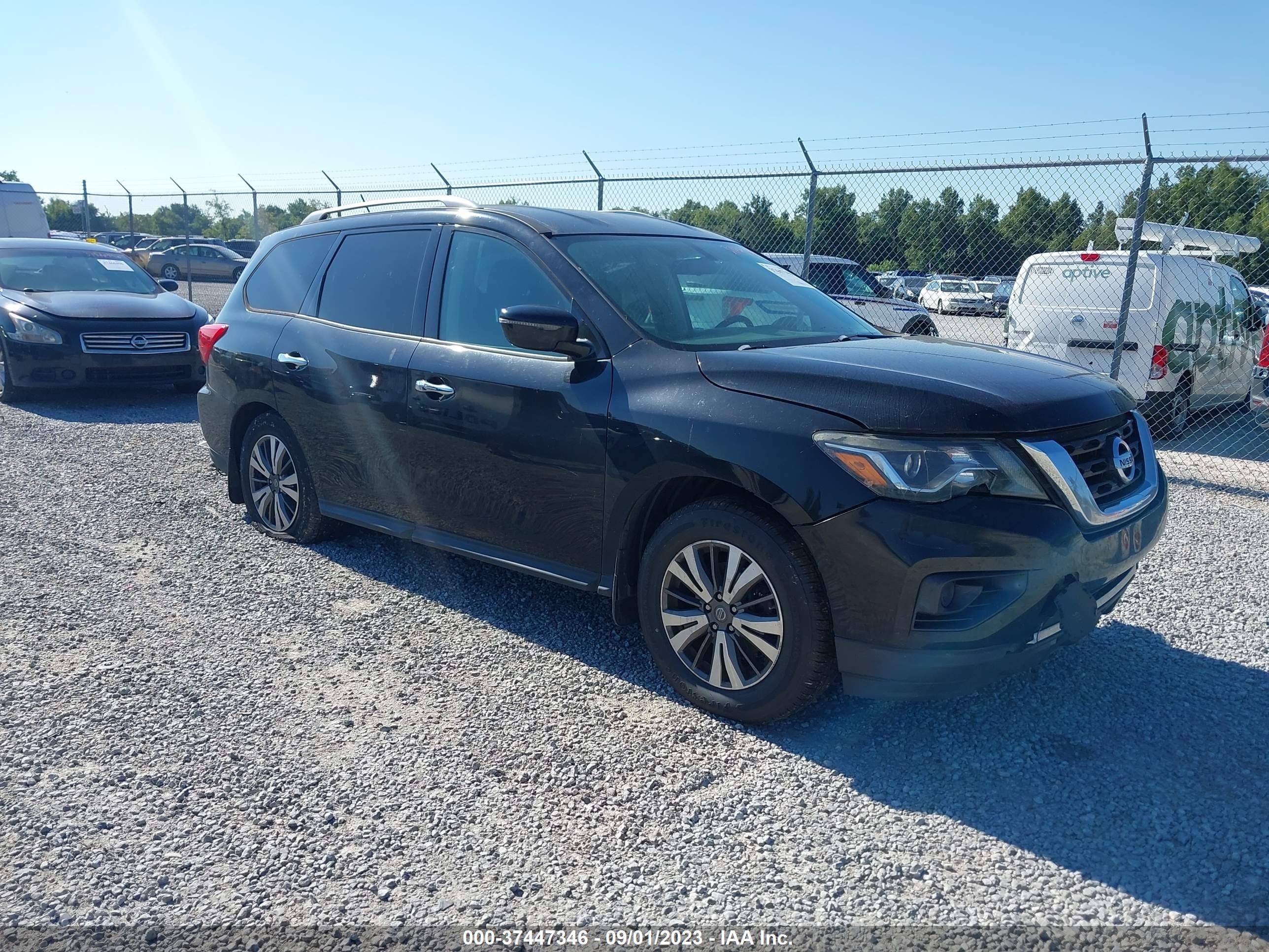 NISSAN PATHFINDER 2017 5n1dr2mn2hc609797