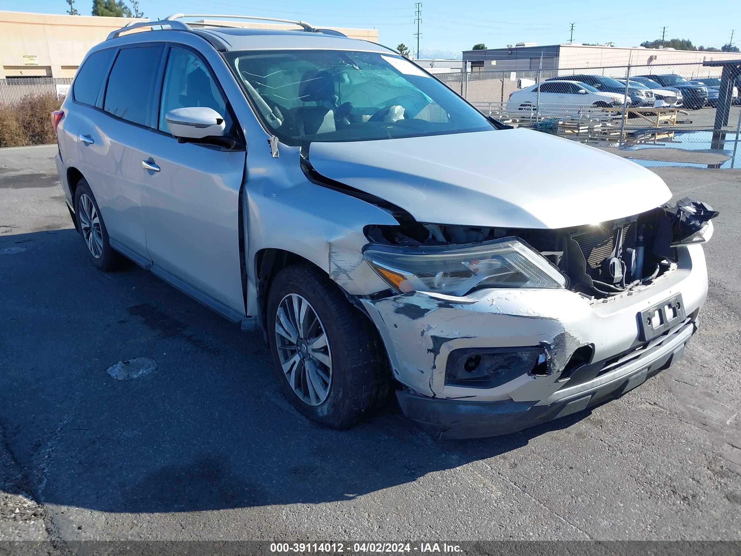 NISSAN PATHFINDER 2017 5n1dr2mn2hc909226