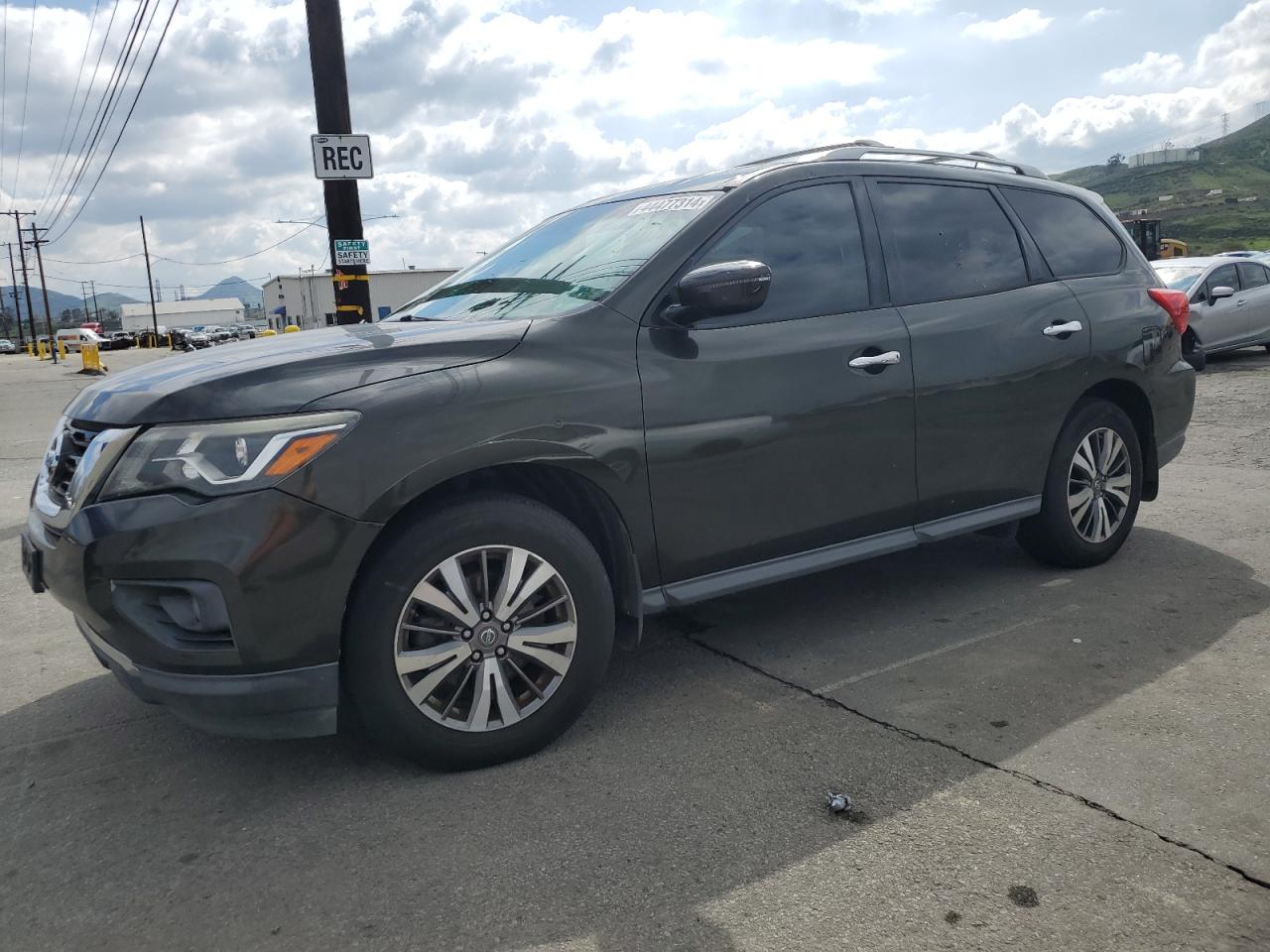 NISSAN PATHFINDER 2017 5n1dr2mn3hc603197