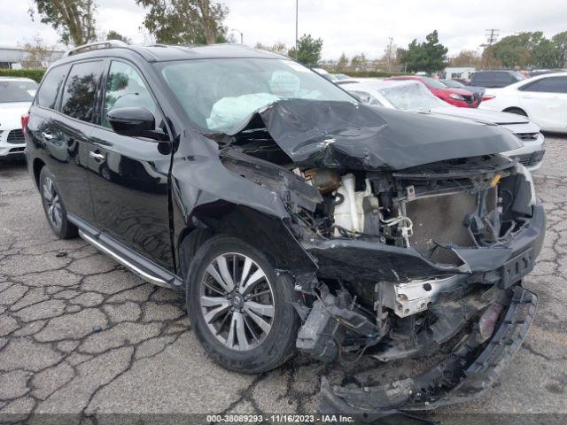 NISSAN PATHFINDER 2017 5n1dr2mn3hc651847