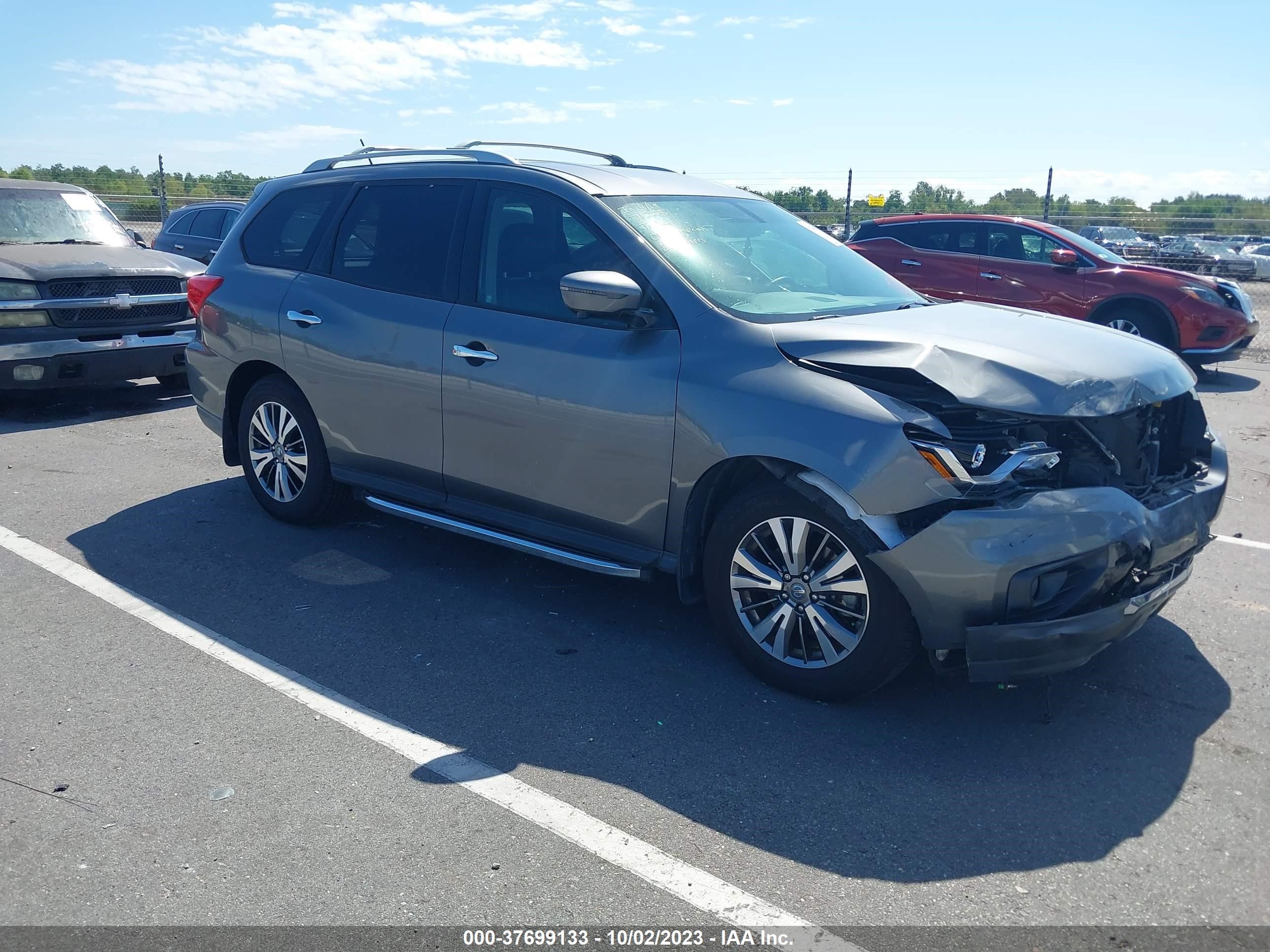 NISSAN PATHFINDER 2018 5n1dr2mn3jc652437