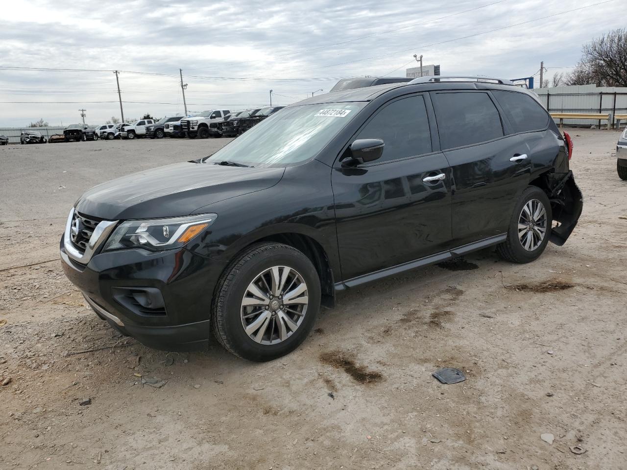 NISSAN PATHFINDER 2019 5n1dr2mn3kc637132