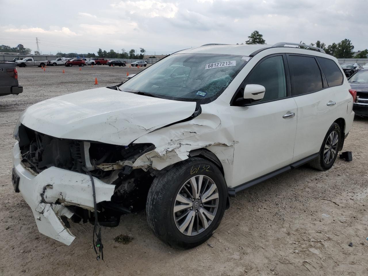 NISSAN PATHFINDER 2018 5n1dr2mn5jc661270