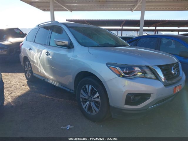 NISSAN PATHFINDER 2018 5n1dr2mn6jc608528