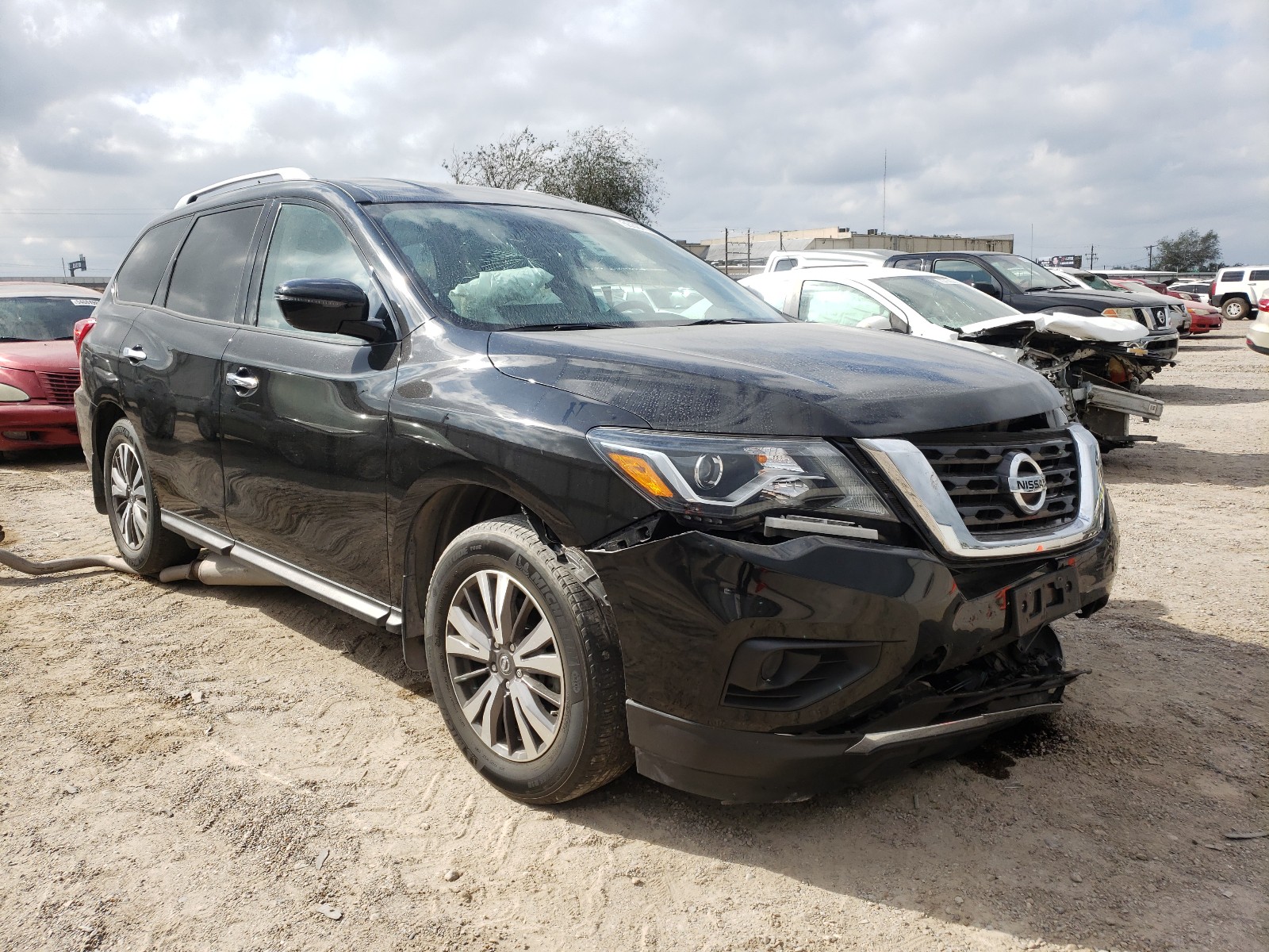 NISSAN PATHFINDER 2017 5n1dr2mn7hc644318