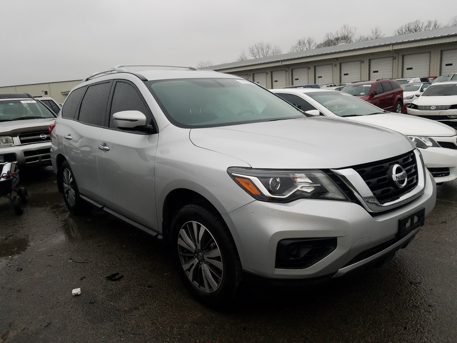 NISSAN PATHFINDER 2017 5n1dr2mn7hc688545