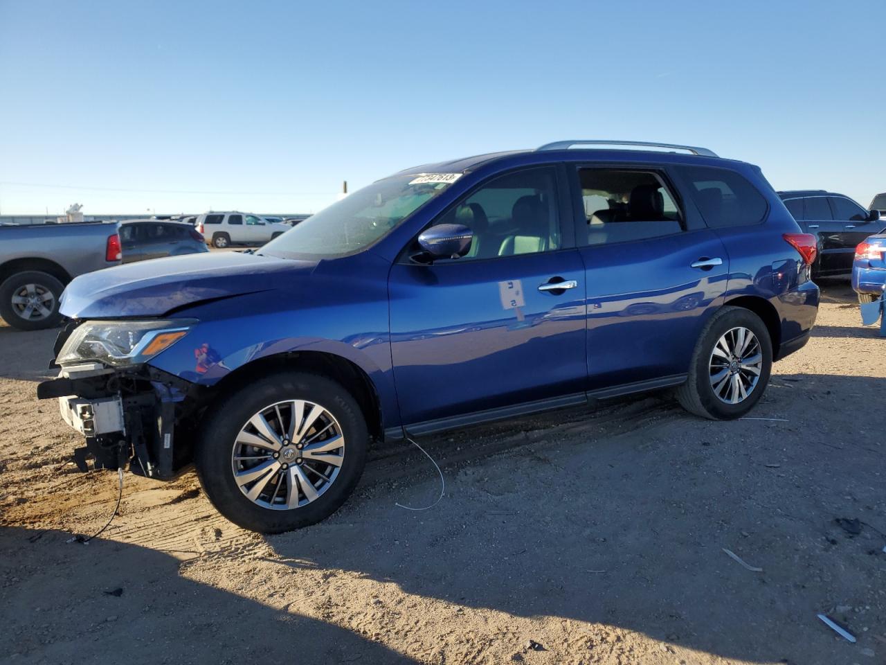 NISSAN PATHFINDER 2019 5n1dr2mn7kc617899