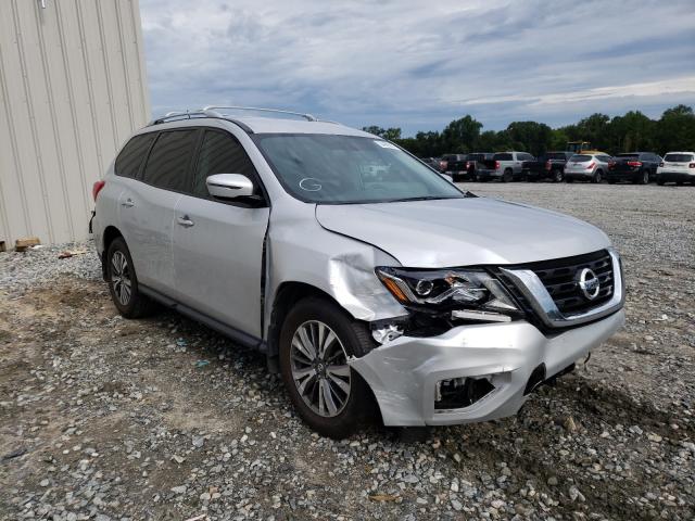 NISSAN PATHFINDER 2017 5n1dr2mn8hc628113