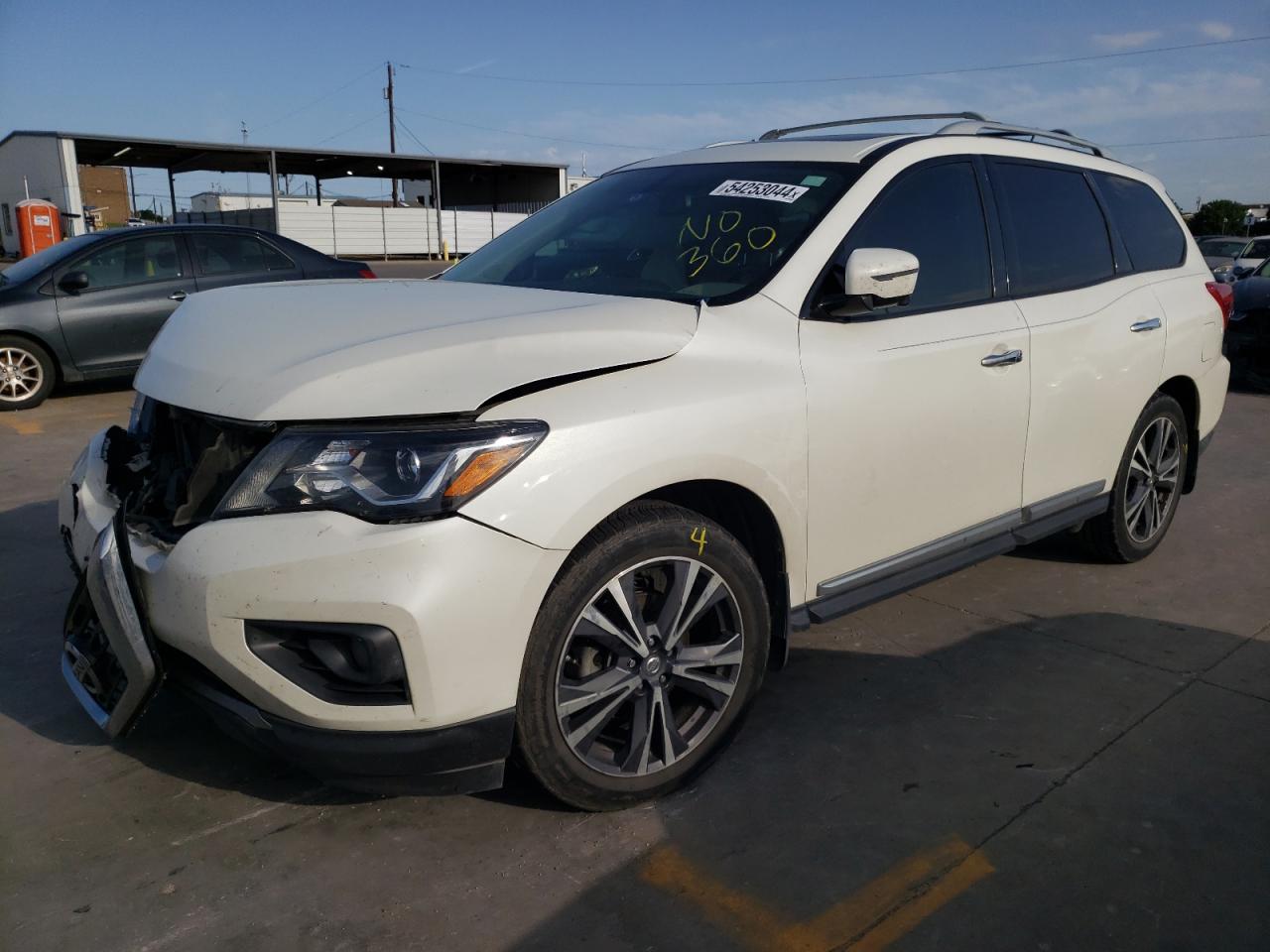 NISSAN PATHFINDER 2017 5n1dr2mn8hc641539