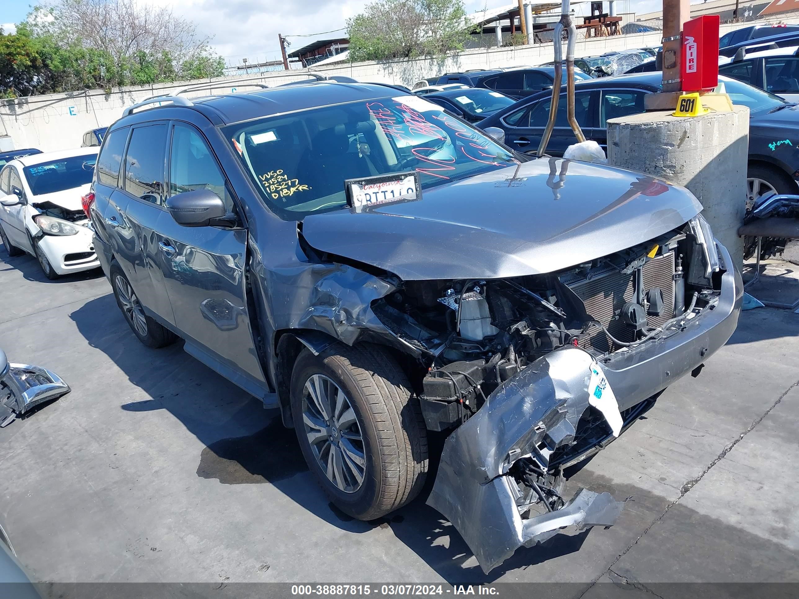 NISSAN PATHFINDER 2019 5n1dr2mn8kc641614