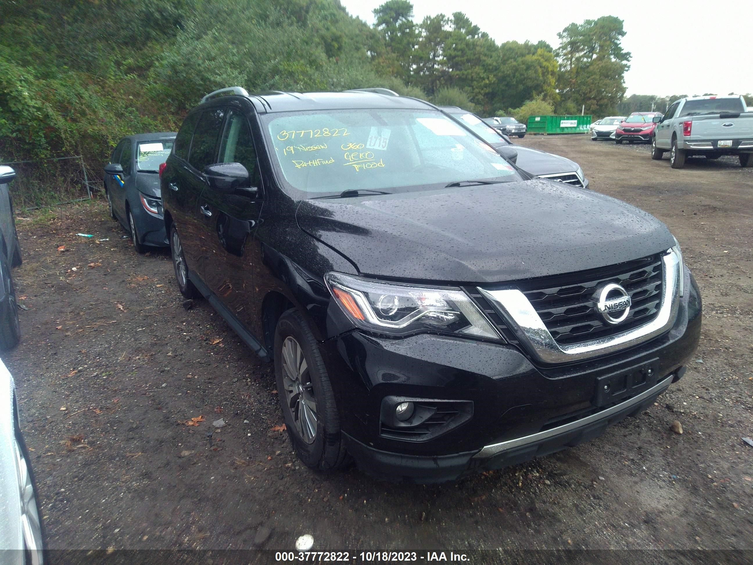 NISSAN PATHFINDER 2019 5n1dr2mn9kc616821