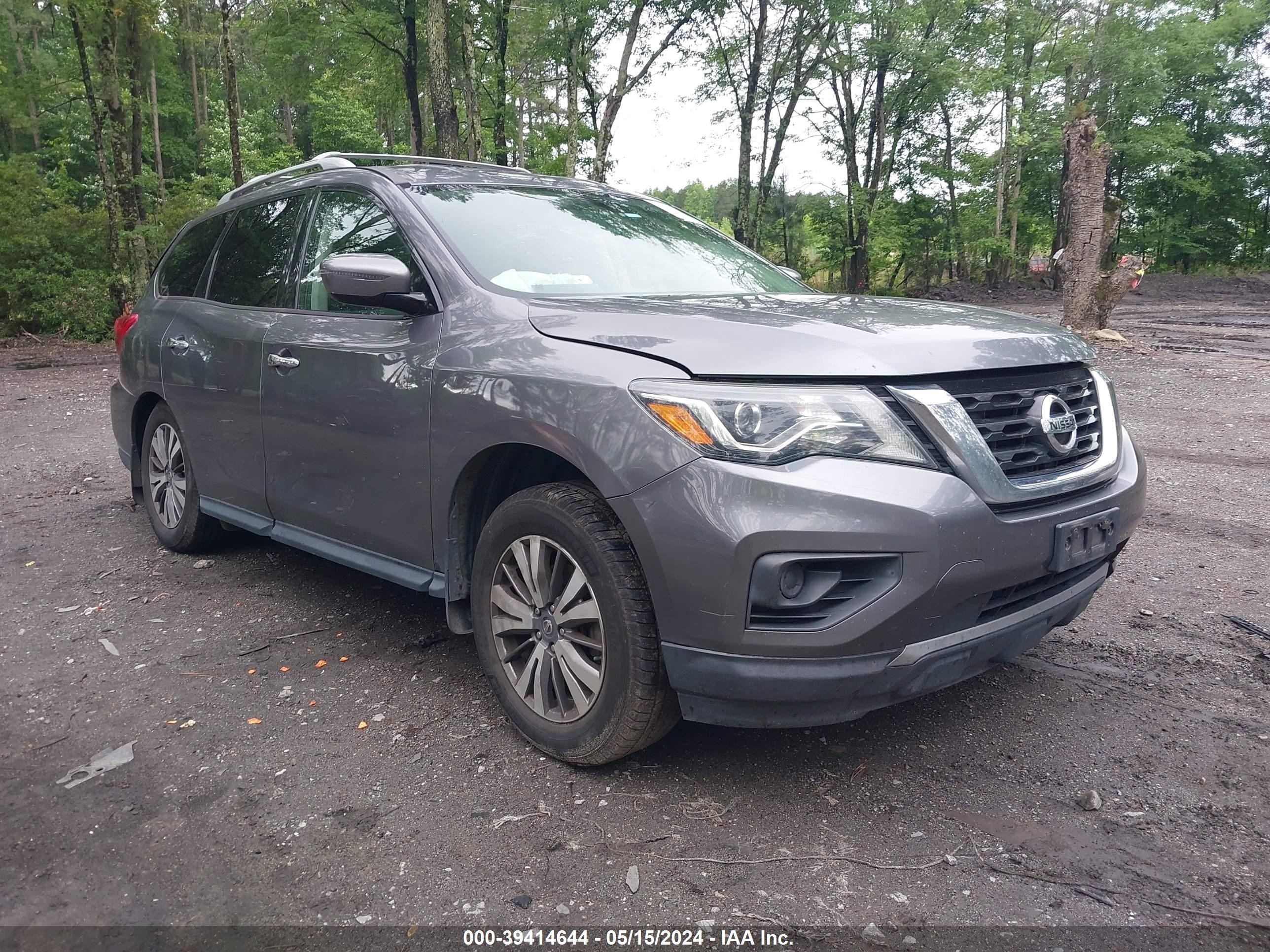 NISSAN PATHFINDER 2017 5n1dr2mnxhc610079