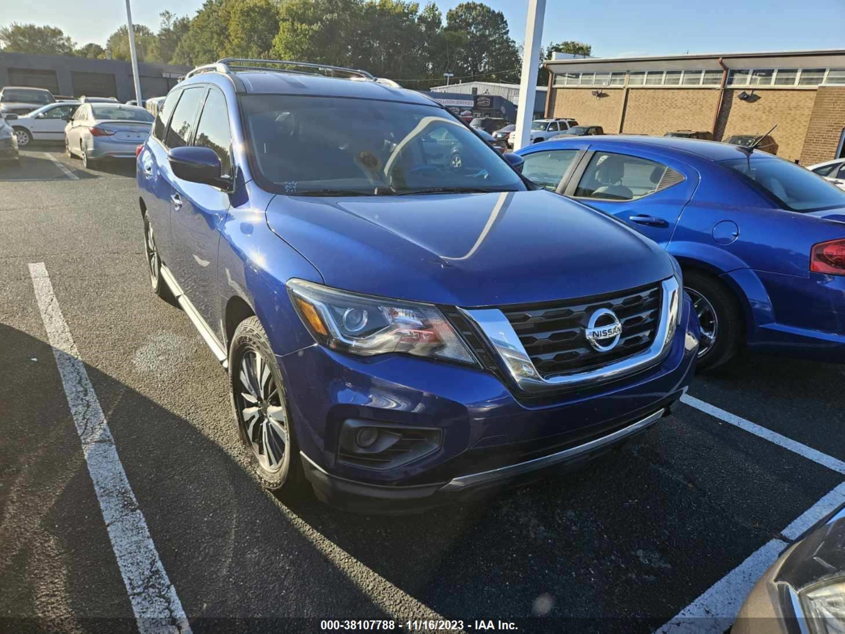 NISSAN PATHFINDER 2017 5n1dr2mnxhc644670