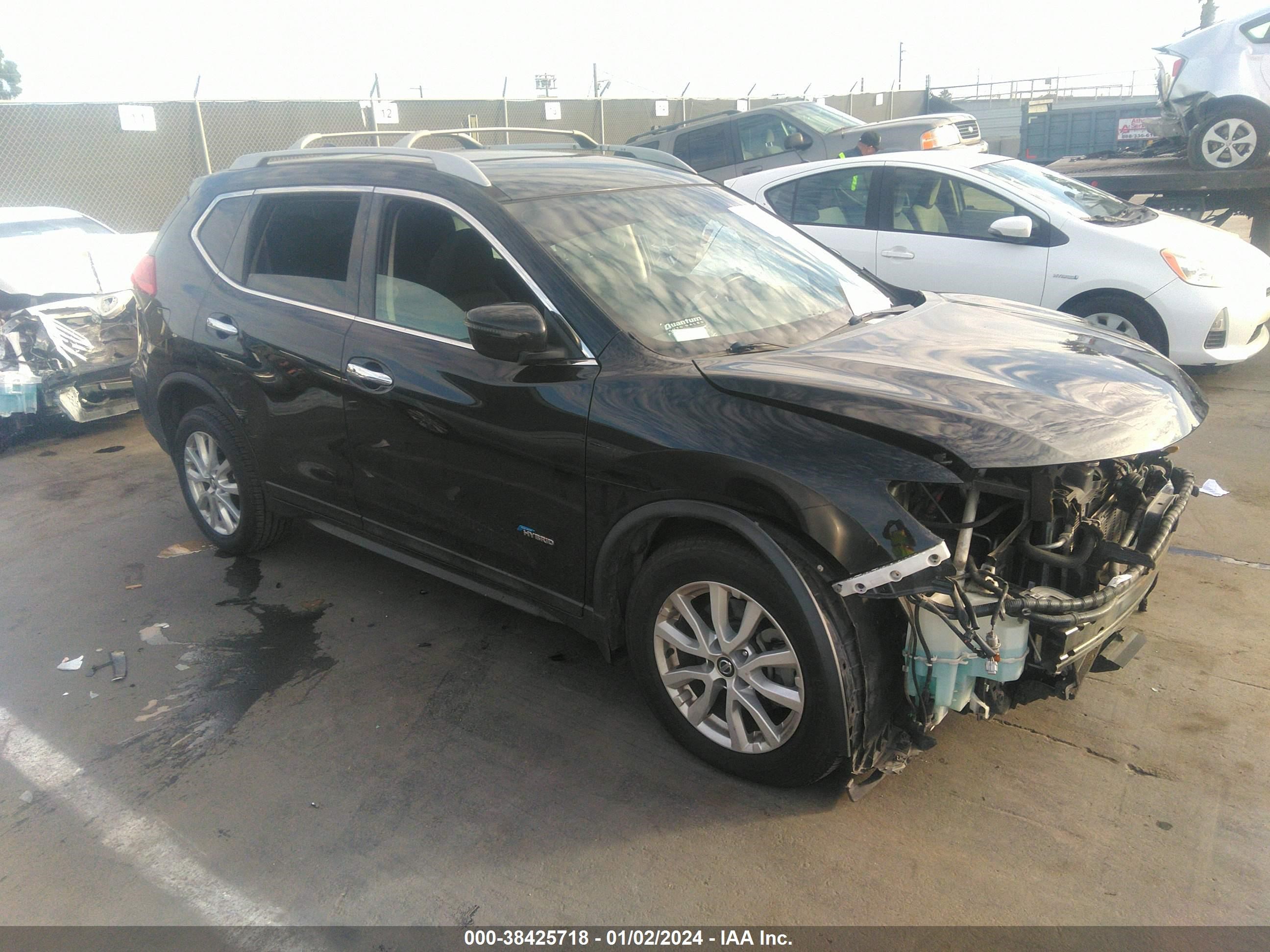 NISSAN ROGUE 2017 5n1et2mt5hc786039