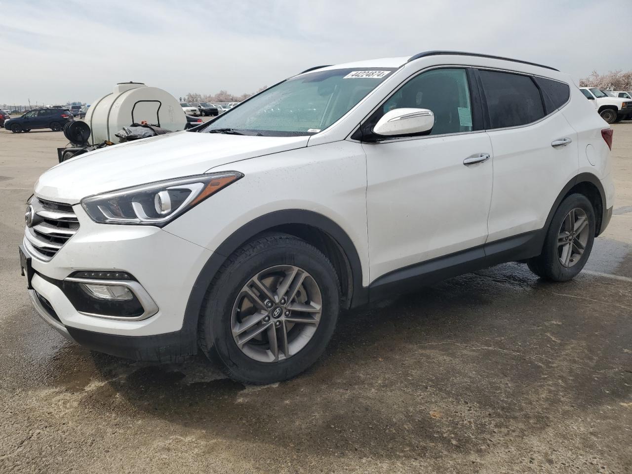 HYUNDAI SANTA FE 2018 5nmzu3lb4jh088577