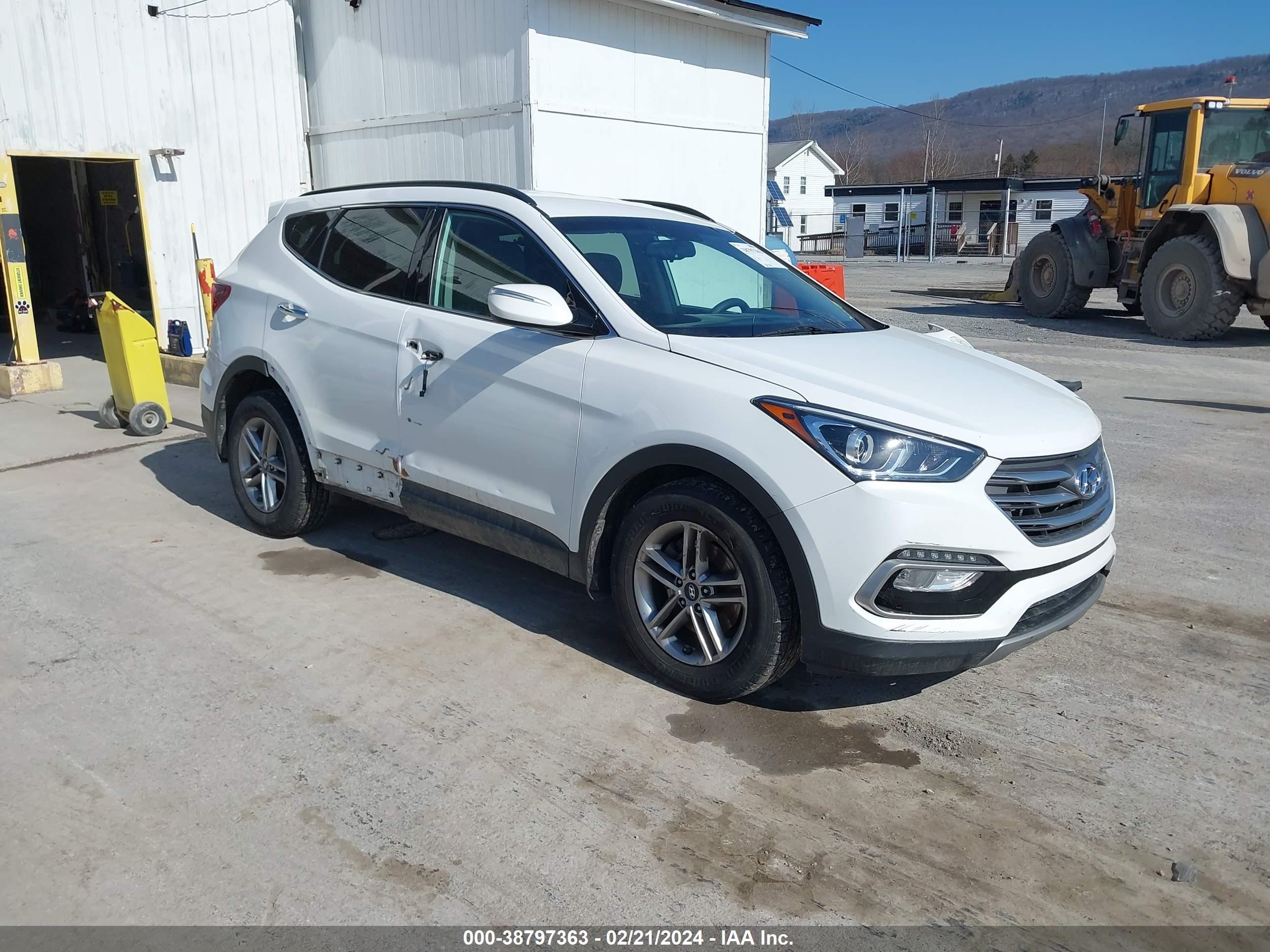 HYUNDAI SANTA FE 2018 5nmzudlb7jh057927