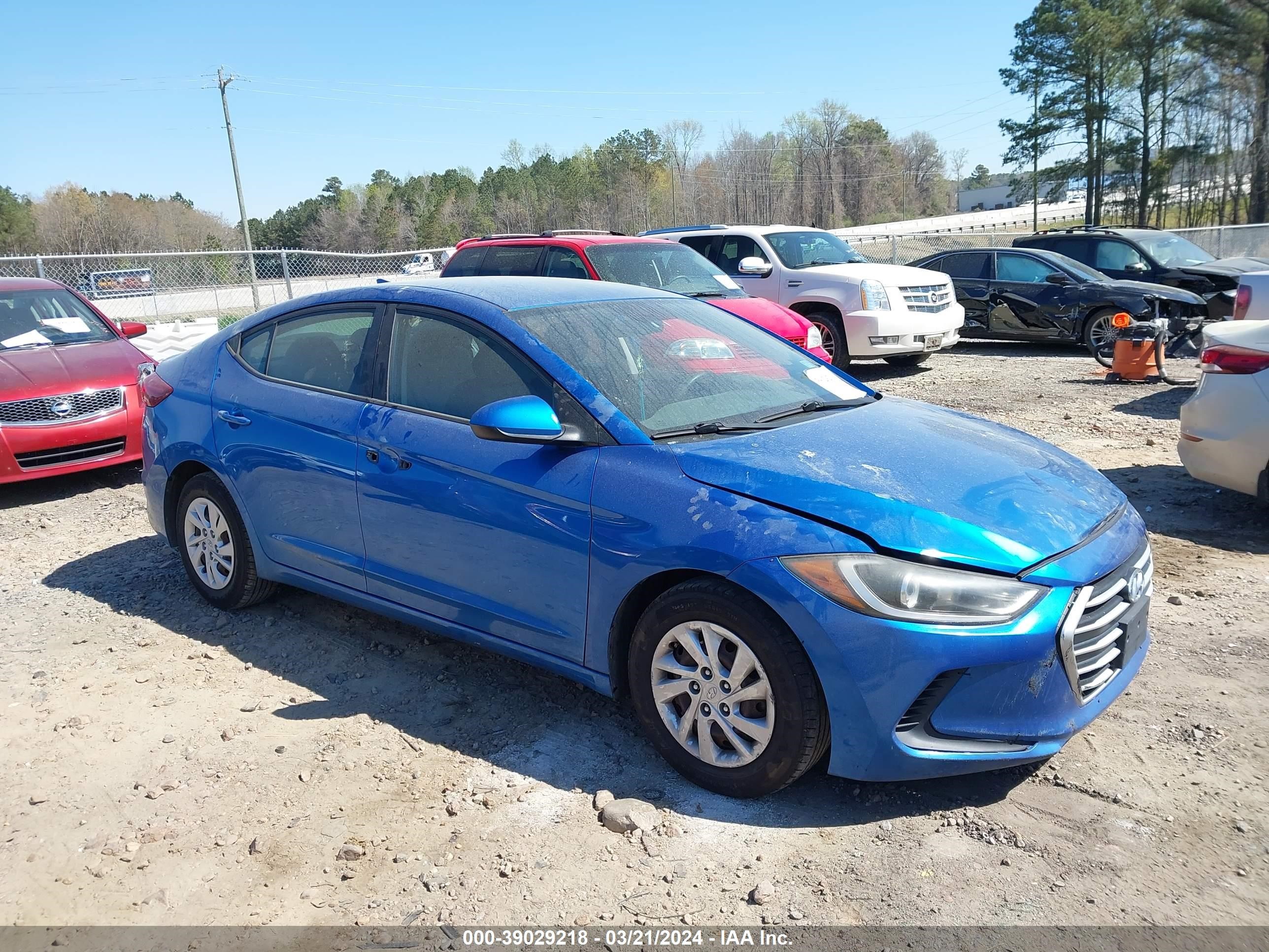 HYUNDAI ELANTRA 2017 5npd74lf0hh111327