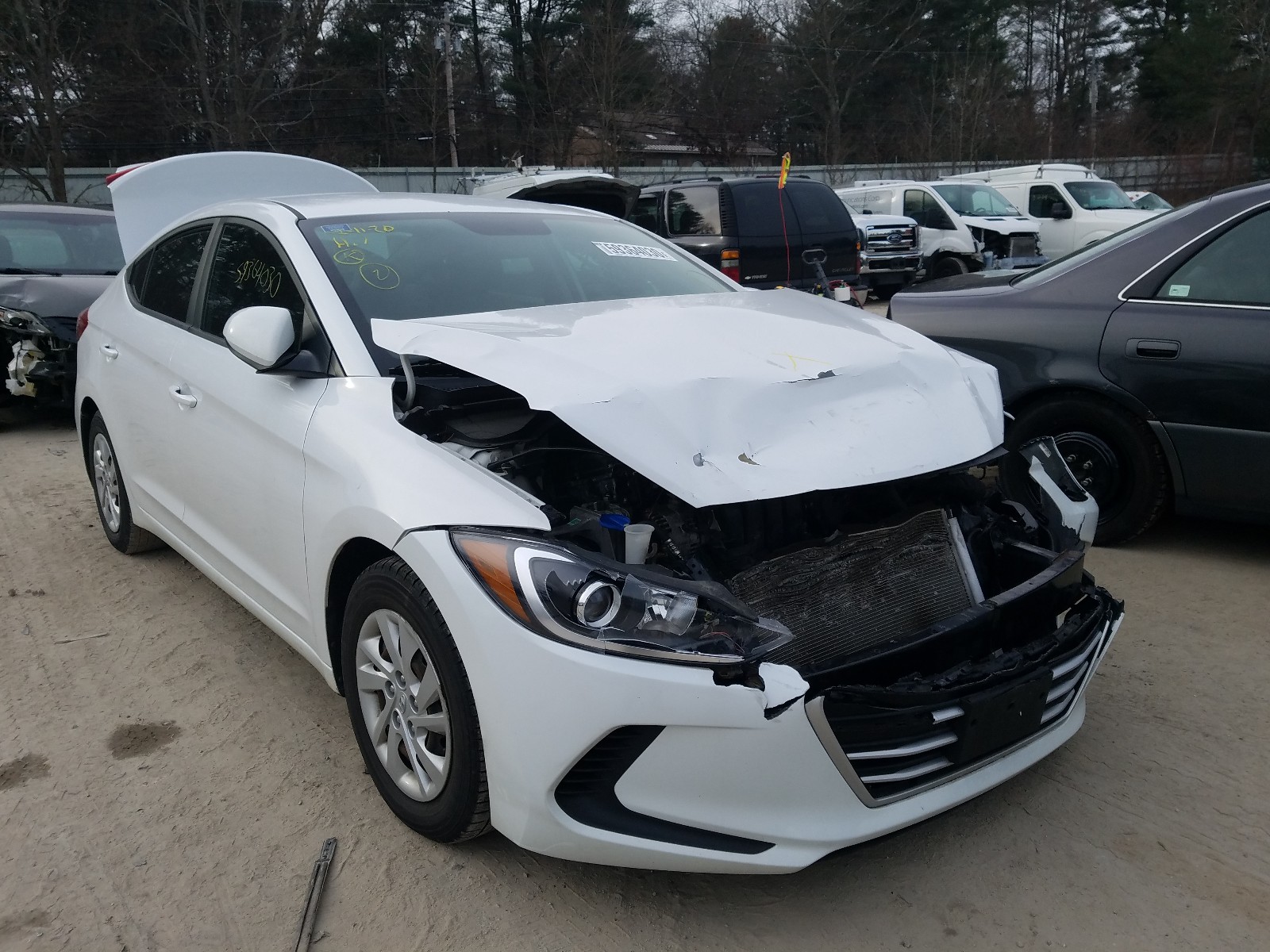 HYUNDAI ELANTRA SE 2017 5npd74lf1hh062784