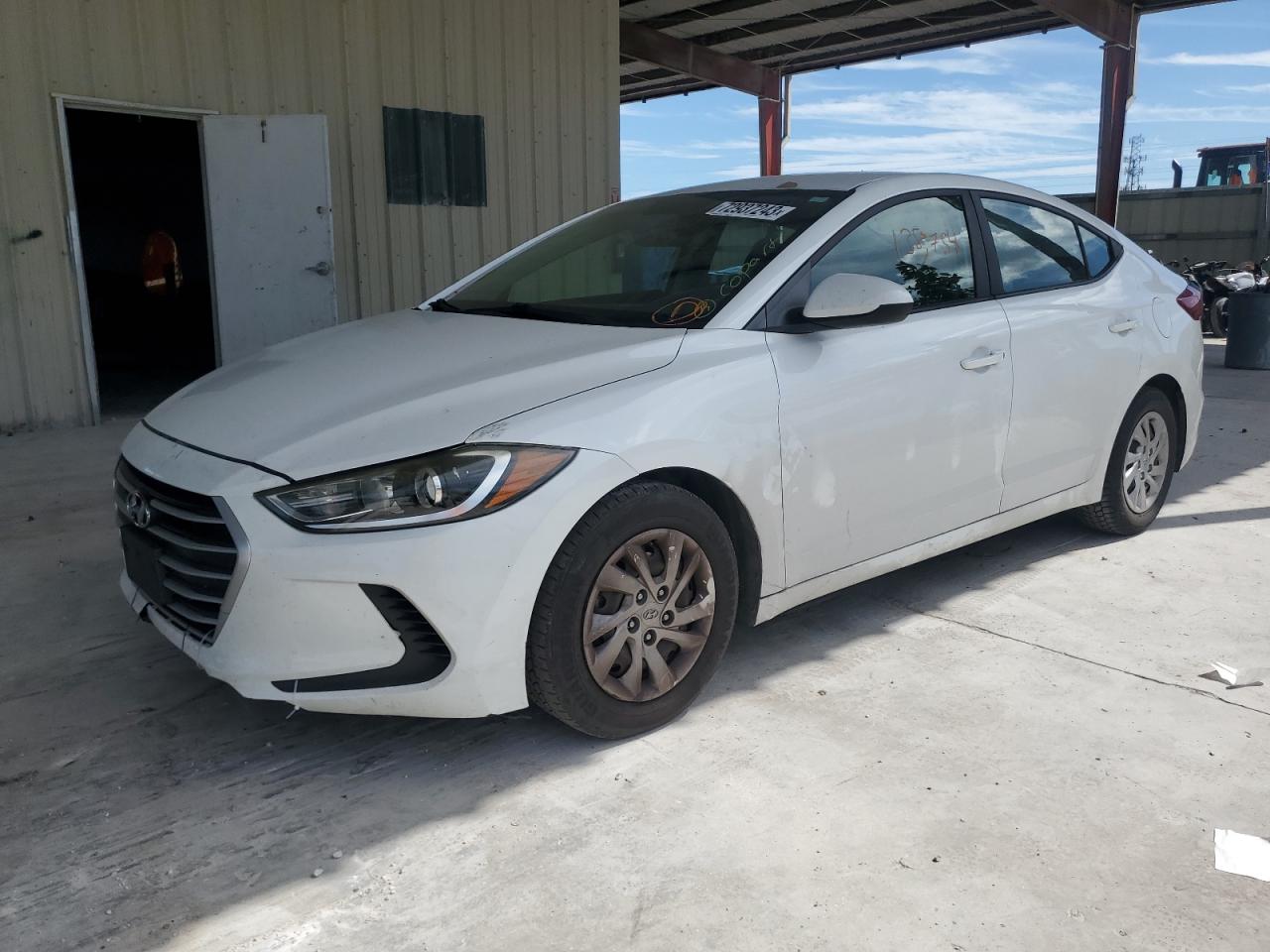 HYUNDAI ELANTRA 2017 5npd74lf1hh139184