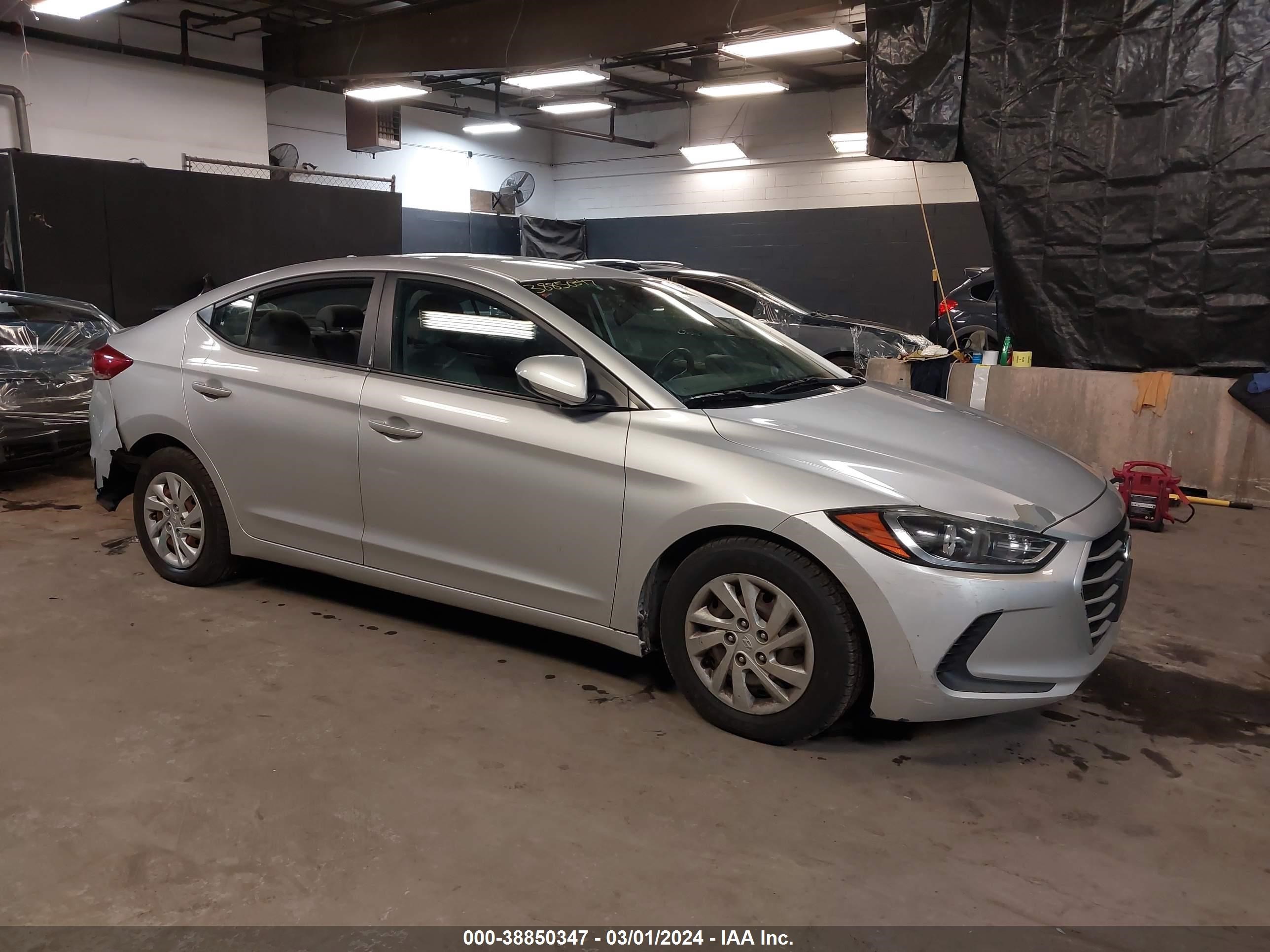 HYUNDAI ELANTRA 2017 5npd74lf1hh149293