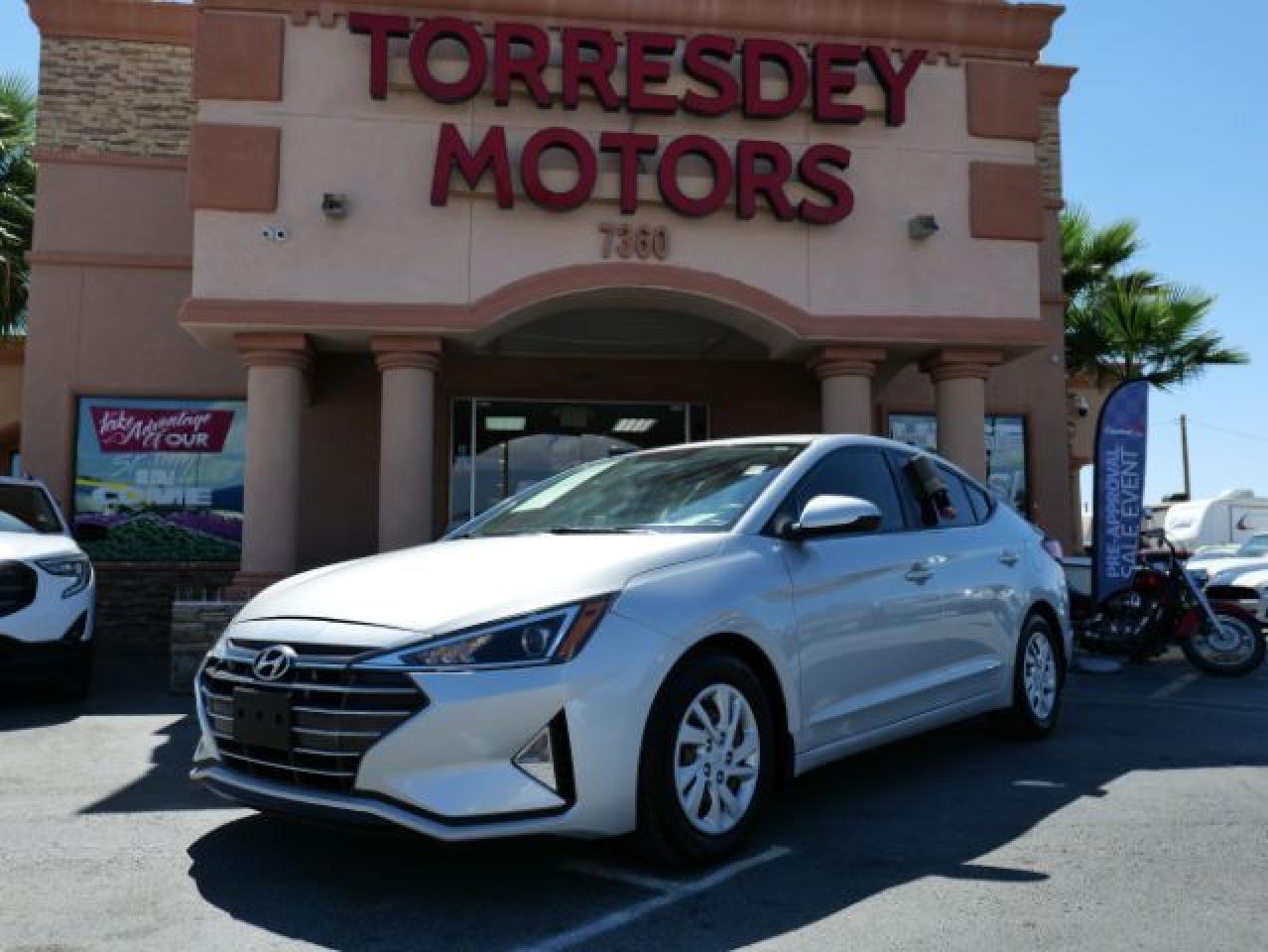 HYUNDAI ELANTRA 2019 5npd74lf1kh448208