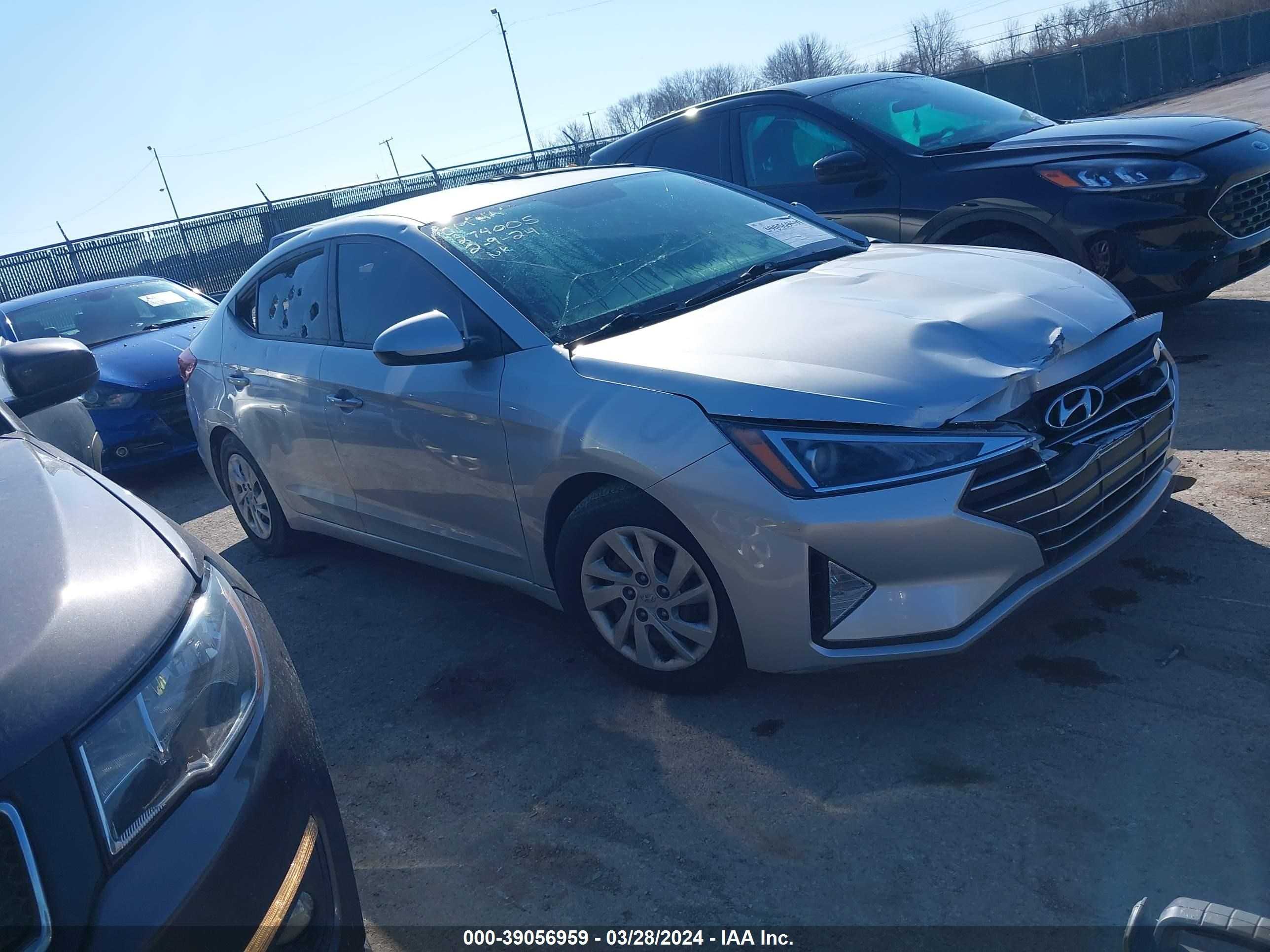 HYUNDAI ELANTRA 2019 5npd74lf1kh459418