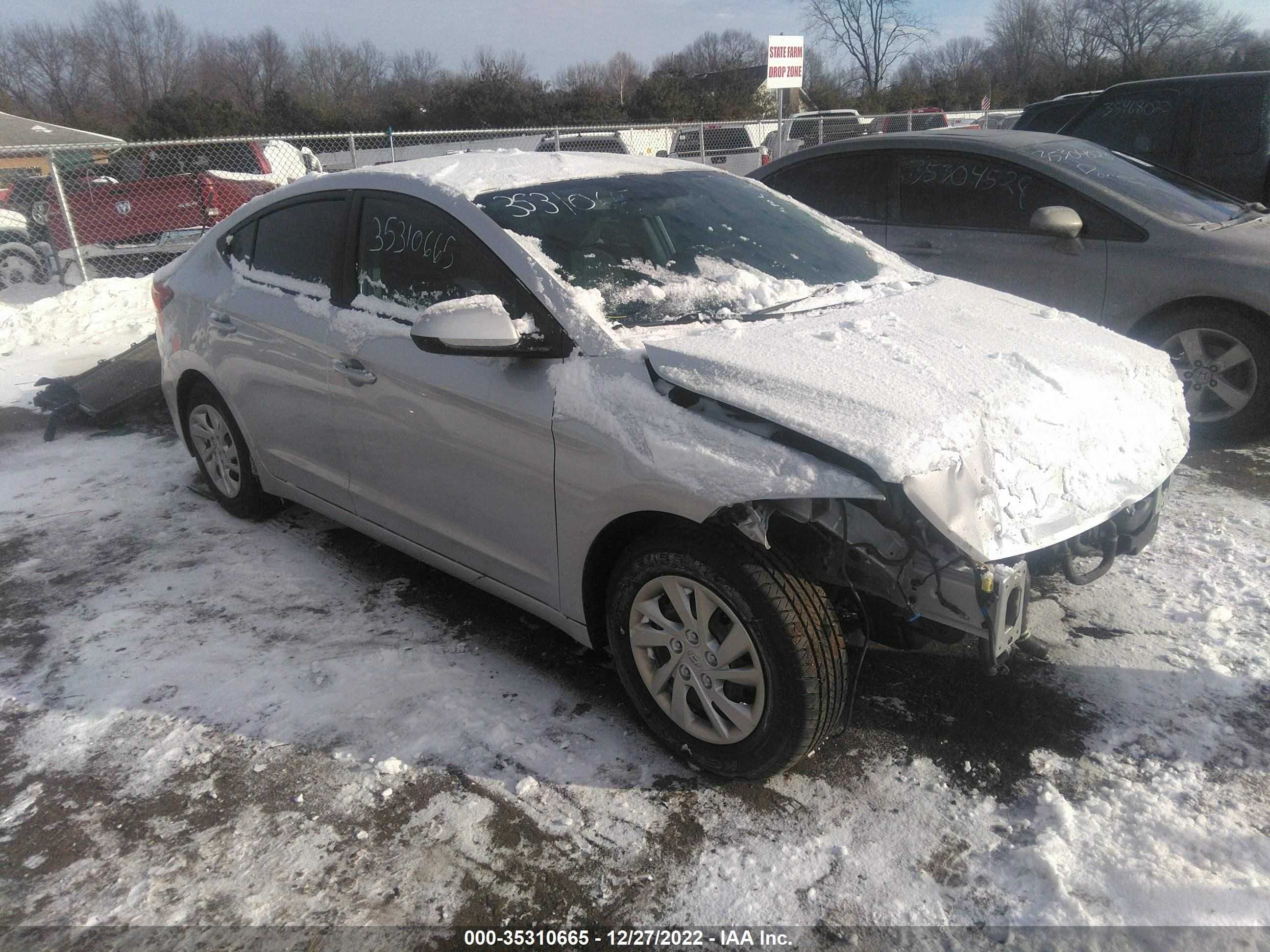 HYUNDAI ELANTRA 2017 5npd74lf2hh113371