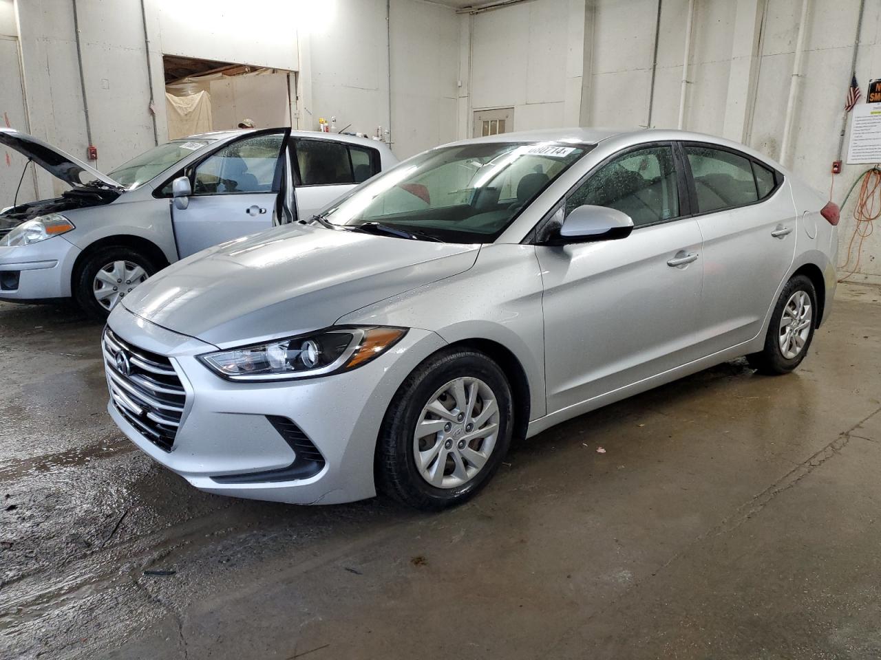 HYUNDAI ELANTRA 2018 5npd74lf2jh227344