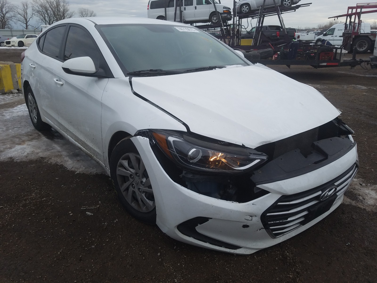 HYUNDAI ELANTRA SE 2018 5npd74lf2jh329016