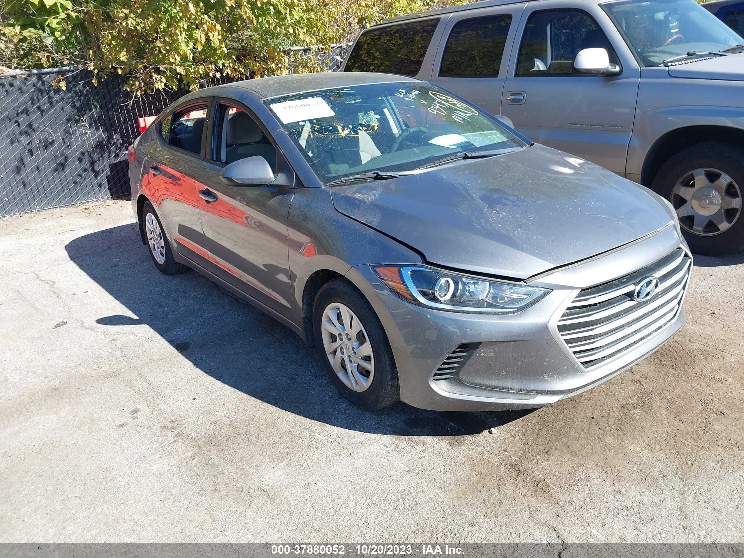 HYUNDAI ELANTRA 2018 5npd74lf2jh359343