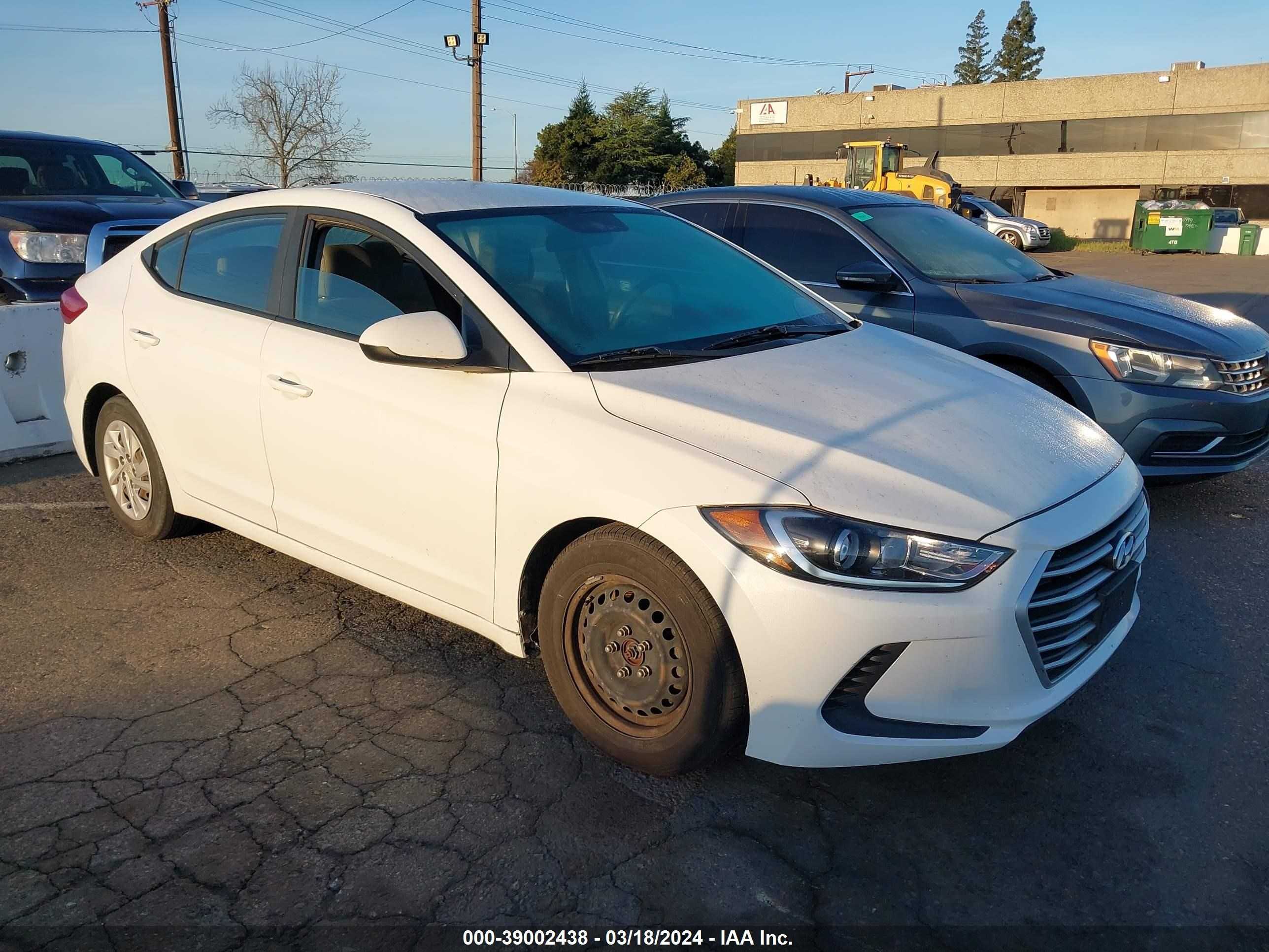 HYUNDAI ELANTRA 2017 5npd74lf3hh153717