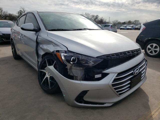 HYUNDAI ELANTRA SE 2018 5npd74lf3jh323015