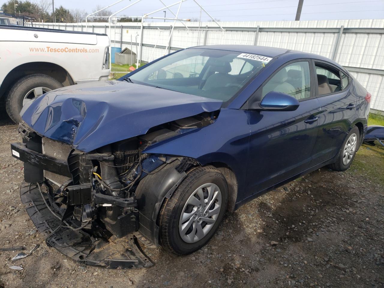 HYUNDAI ELANTRA 2018 5npd74lf3jh352319