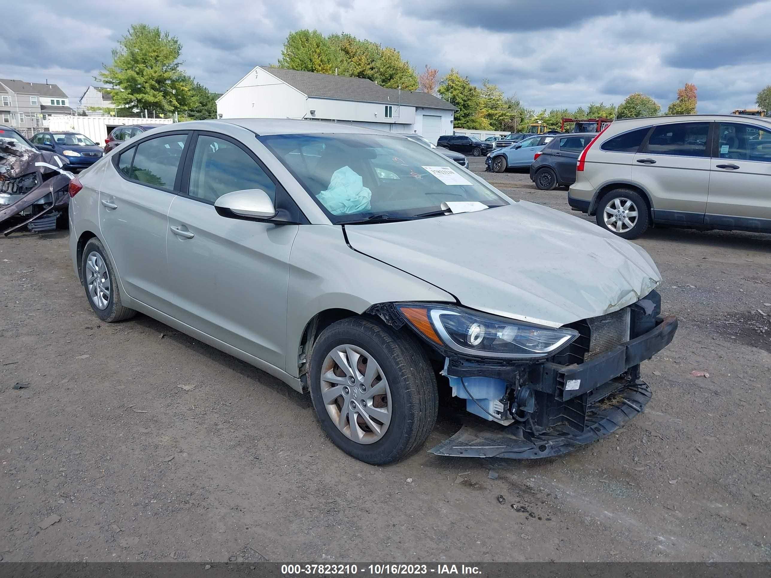 HYUNDAI ELANTRA 2017 5npd74lf4hh202875