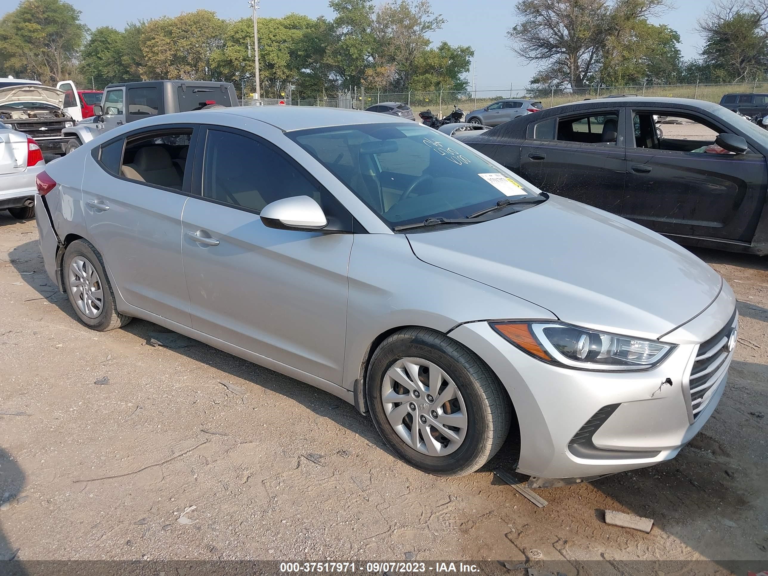 HYUNDAI ELANTRA 2018 5npd74lf4jh220413