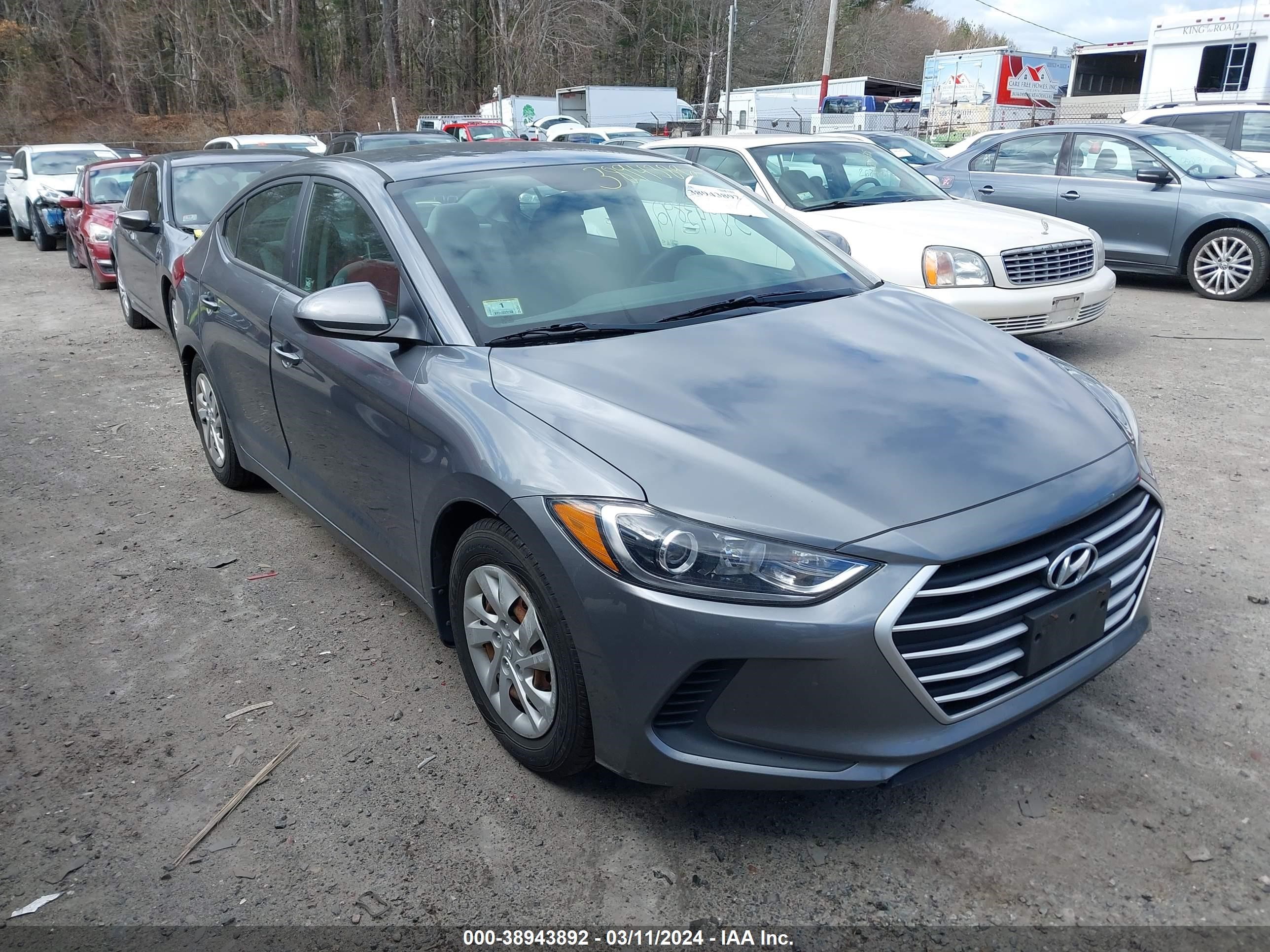 HYUNDAI ELANTRA 2018 5npd74lf4jh254013