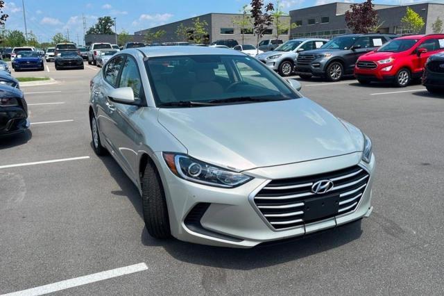 HYUNDAI ELANTRA SE 2017 5npd74lf5hh127961