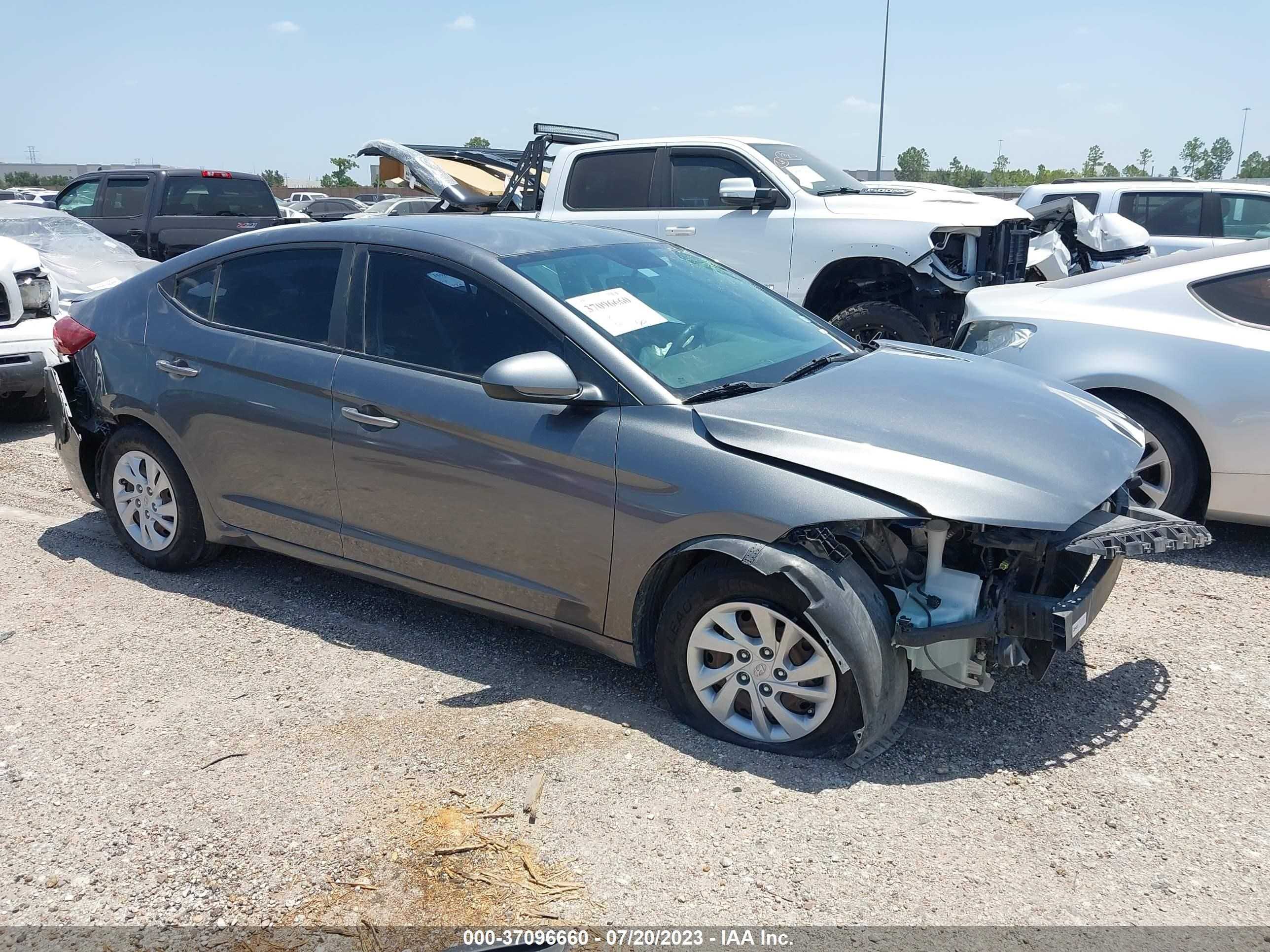 HYUNDAI ELANTRA 2018 5npd74lf5jh260435