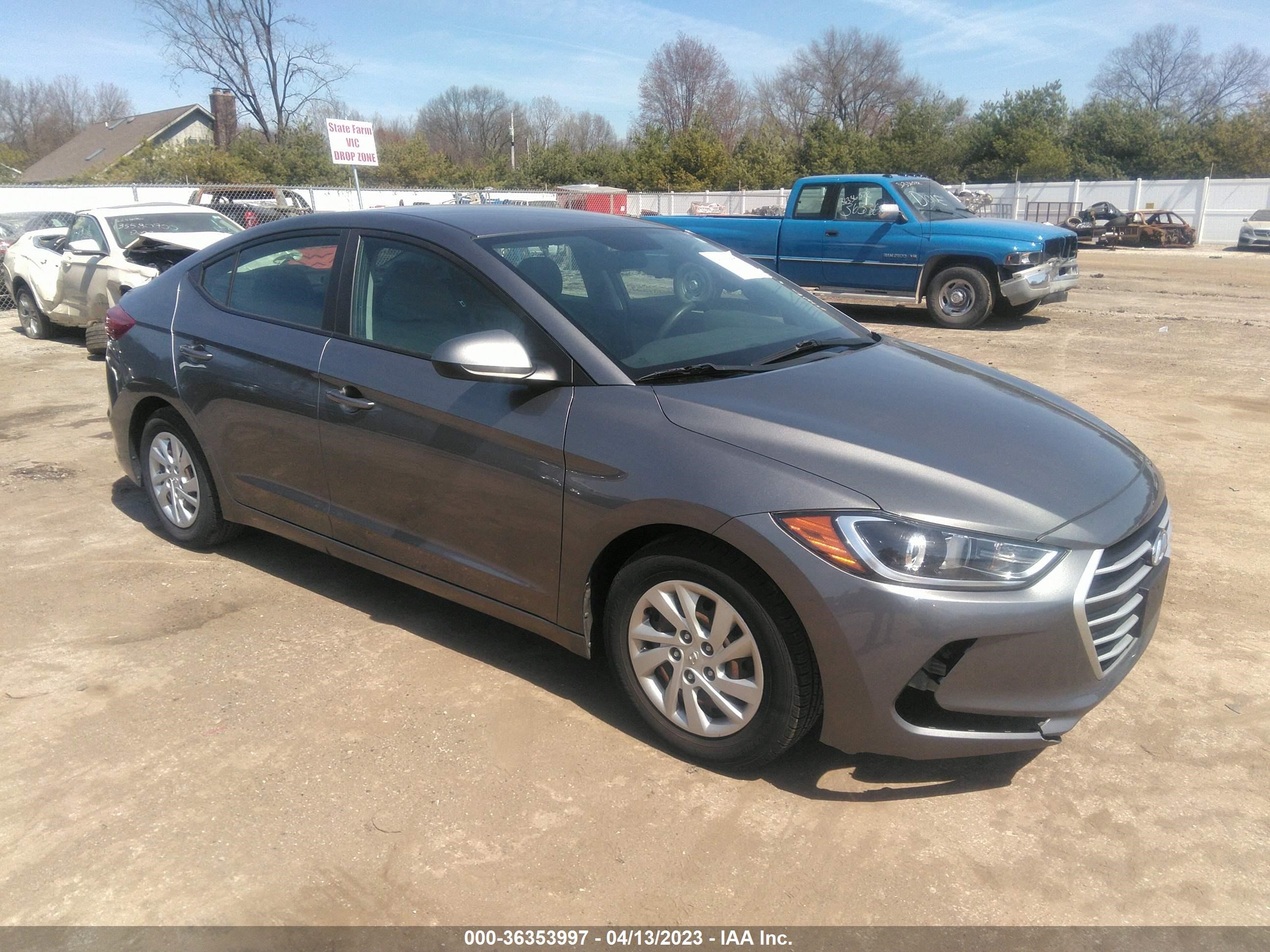 HYUNDAI ELANTRA 2018 5npd74lf5jh350698