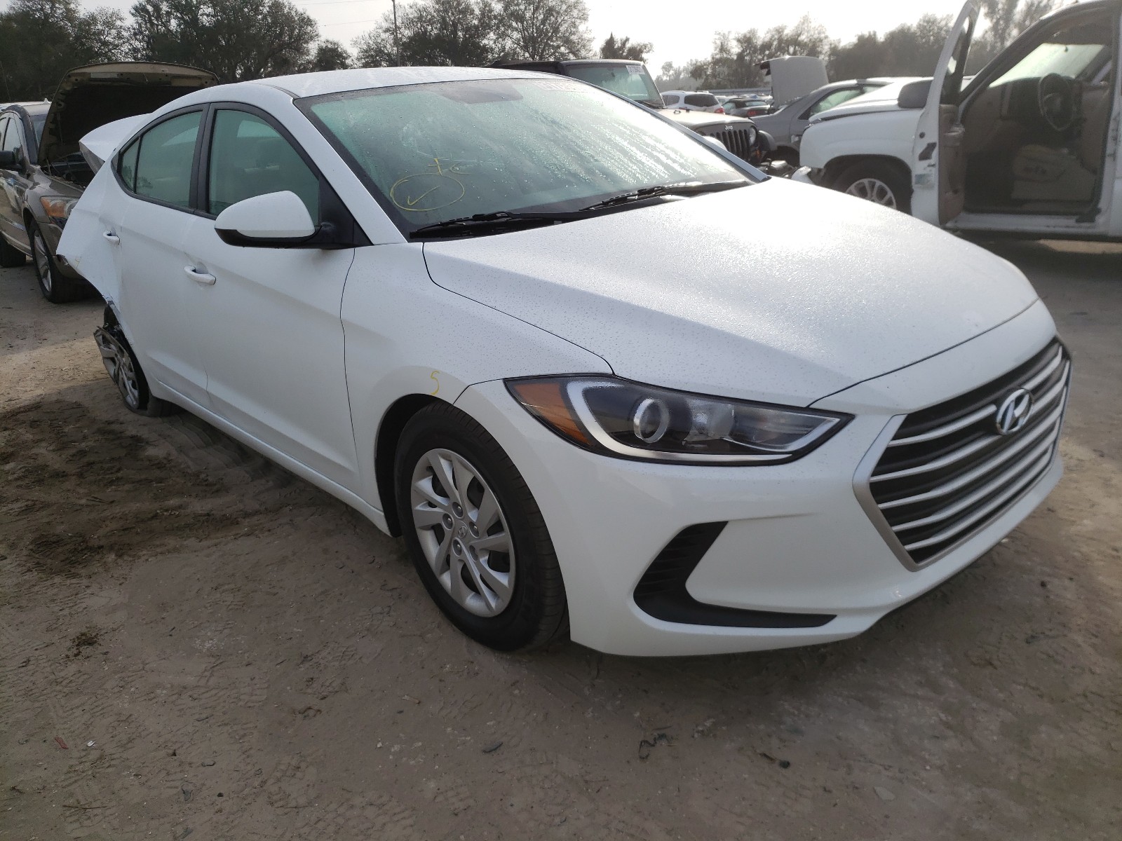 HYUNDAI ELANTRA SE 2018 5npd74lf6jh339659