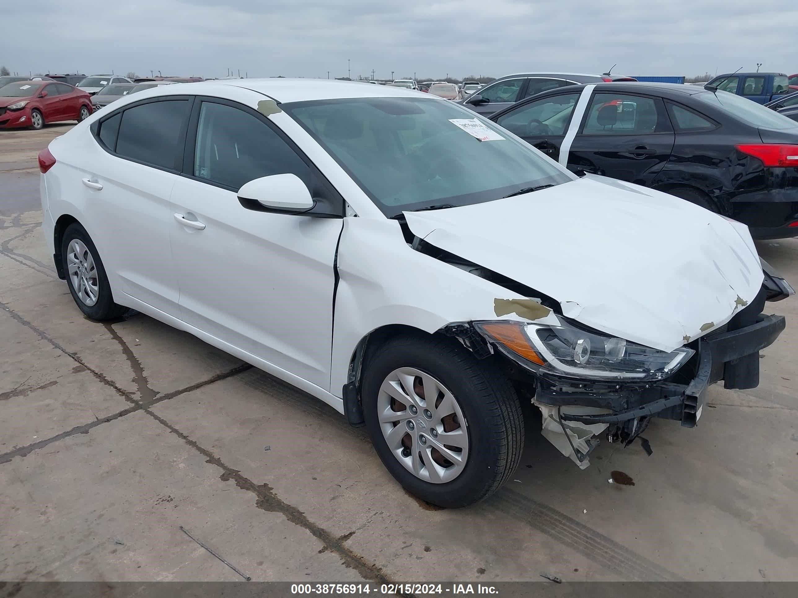 HYUNDAI ELANTRA 2018 5npd74lf6jh343484