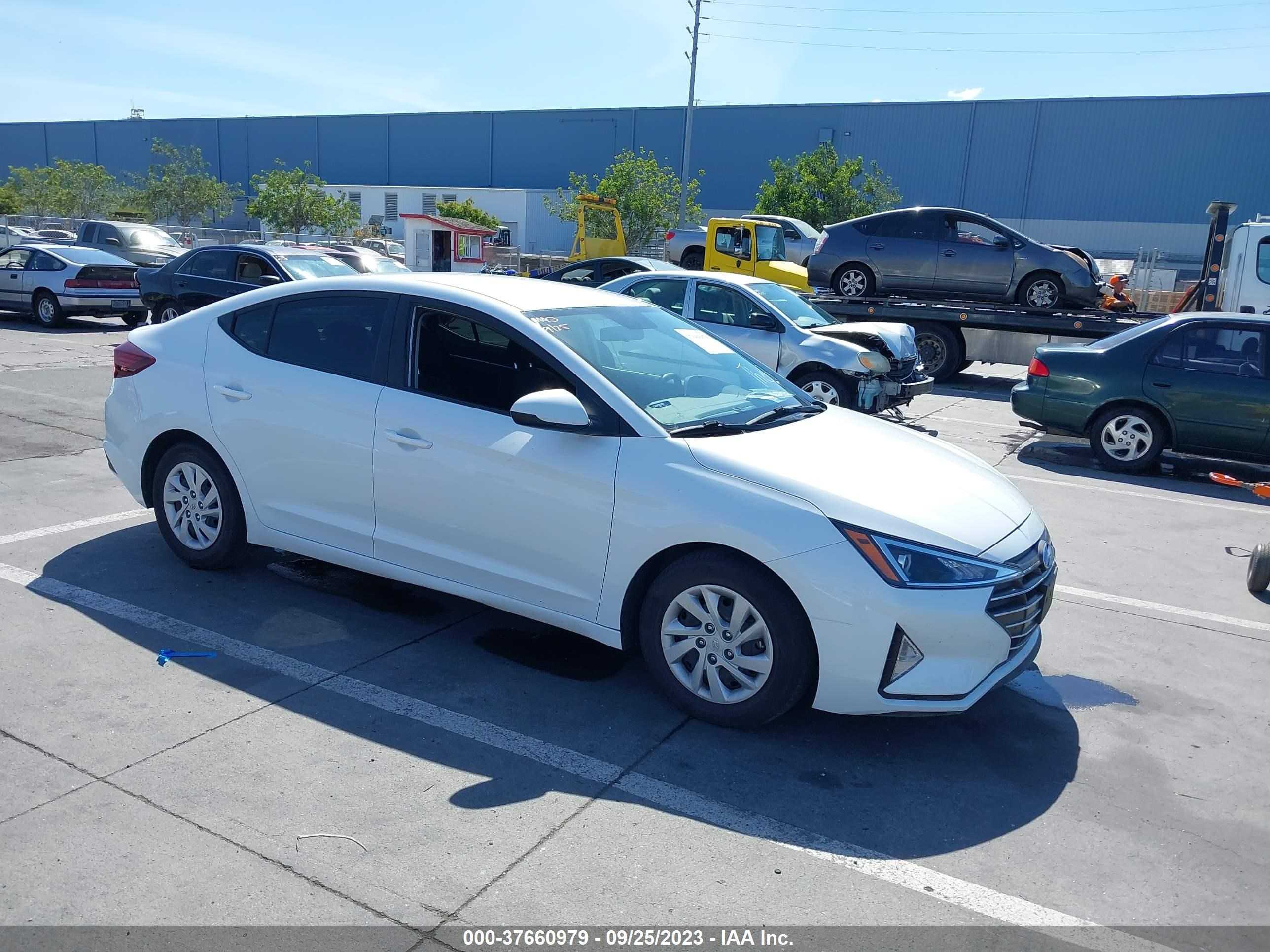 HYUNDAI ELANTRA 2019 5npd74lf6kh438712