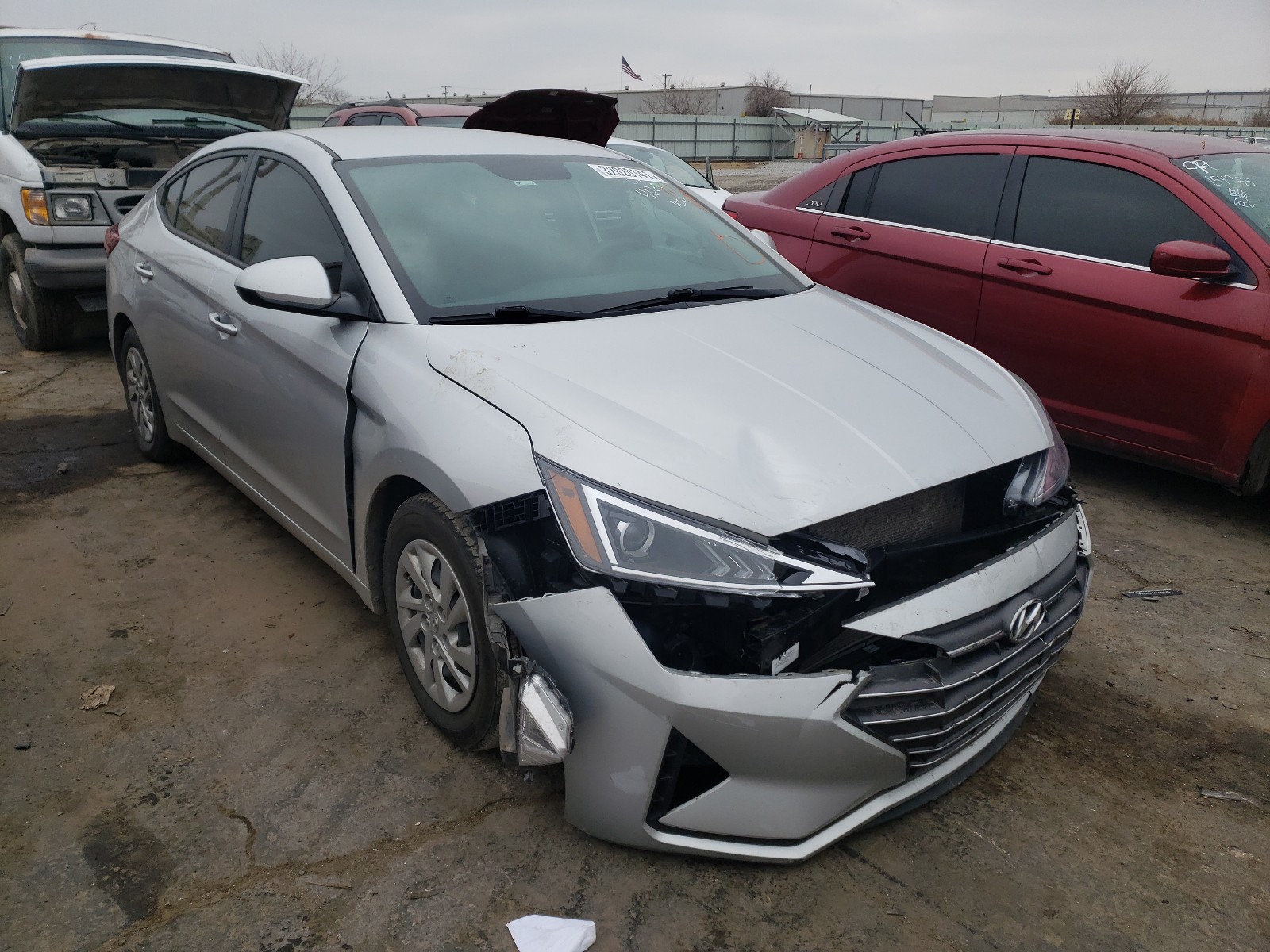 HYUNDAI ELANTRA SE 2019 5npd74lf6kh469135