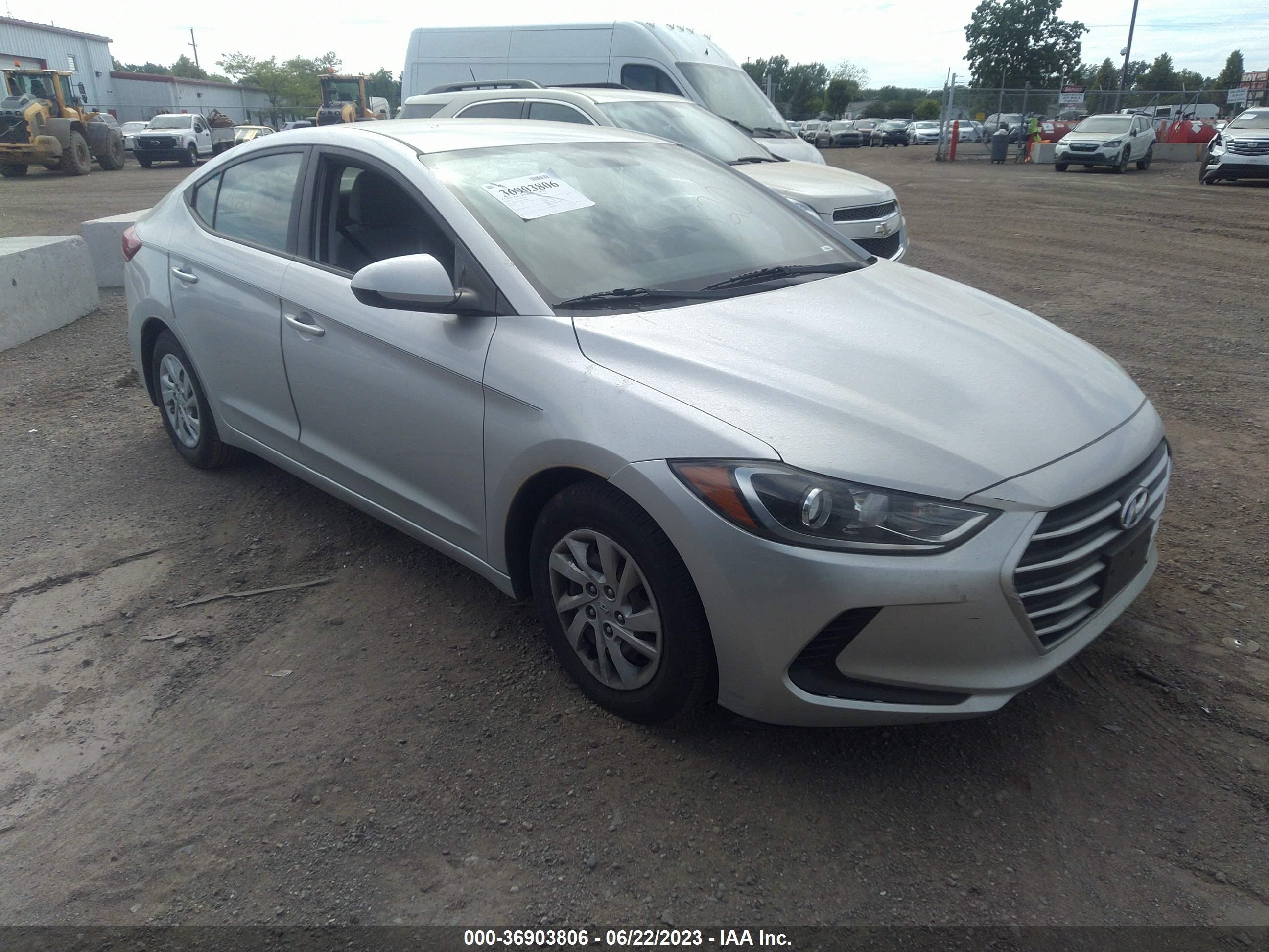 HYUNDAI ELANTRA 2017 5npd74lf7hh088208