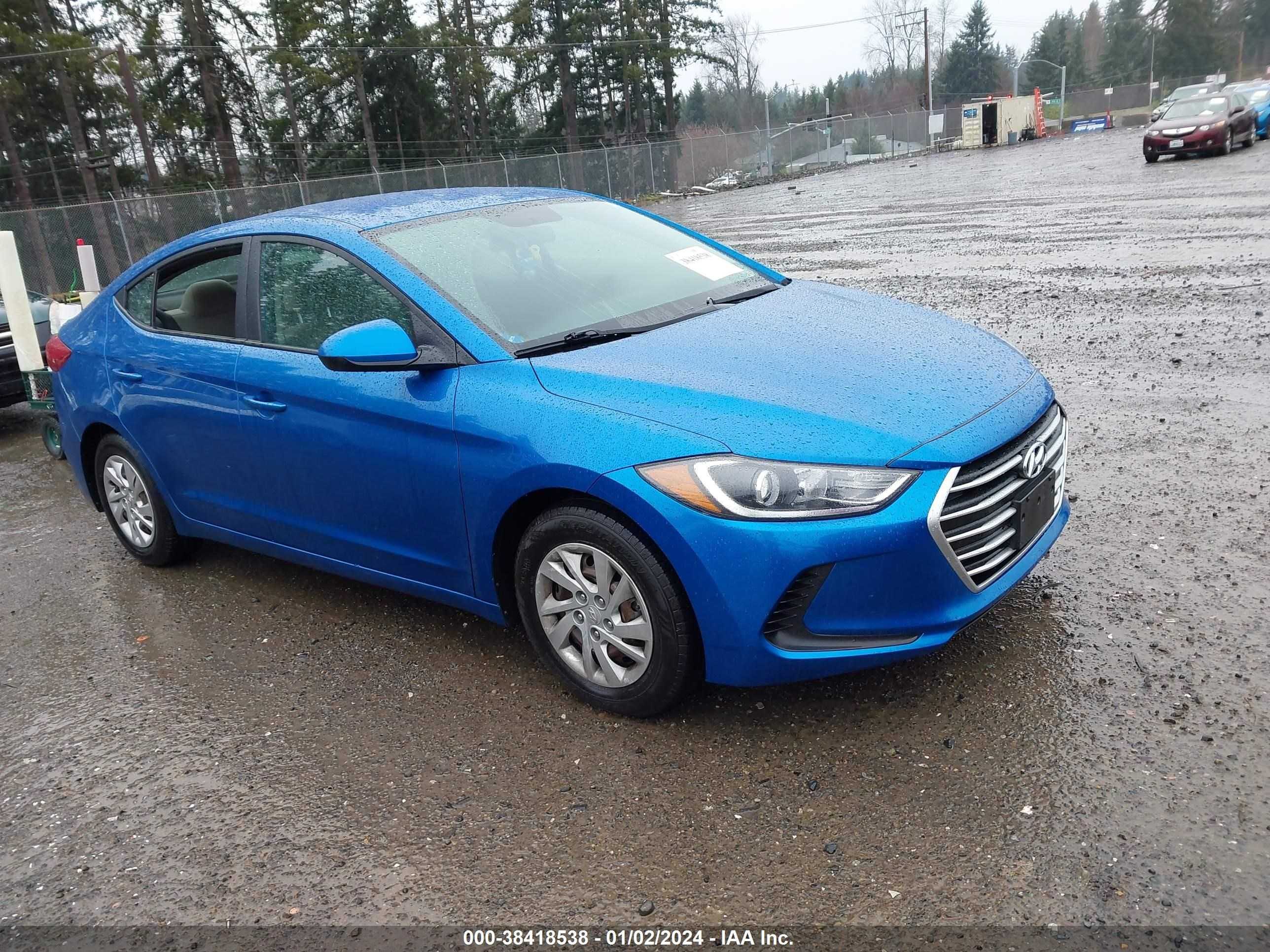 HYUNDAI ELANTRA 2018 5npd74lf7jh276457