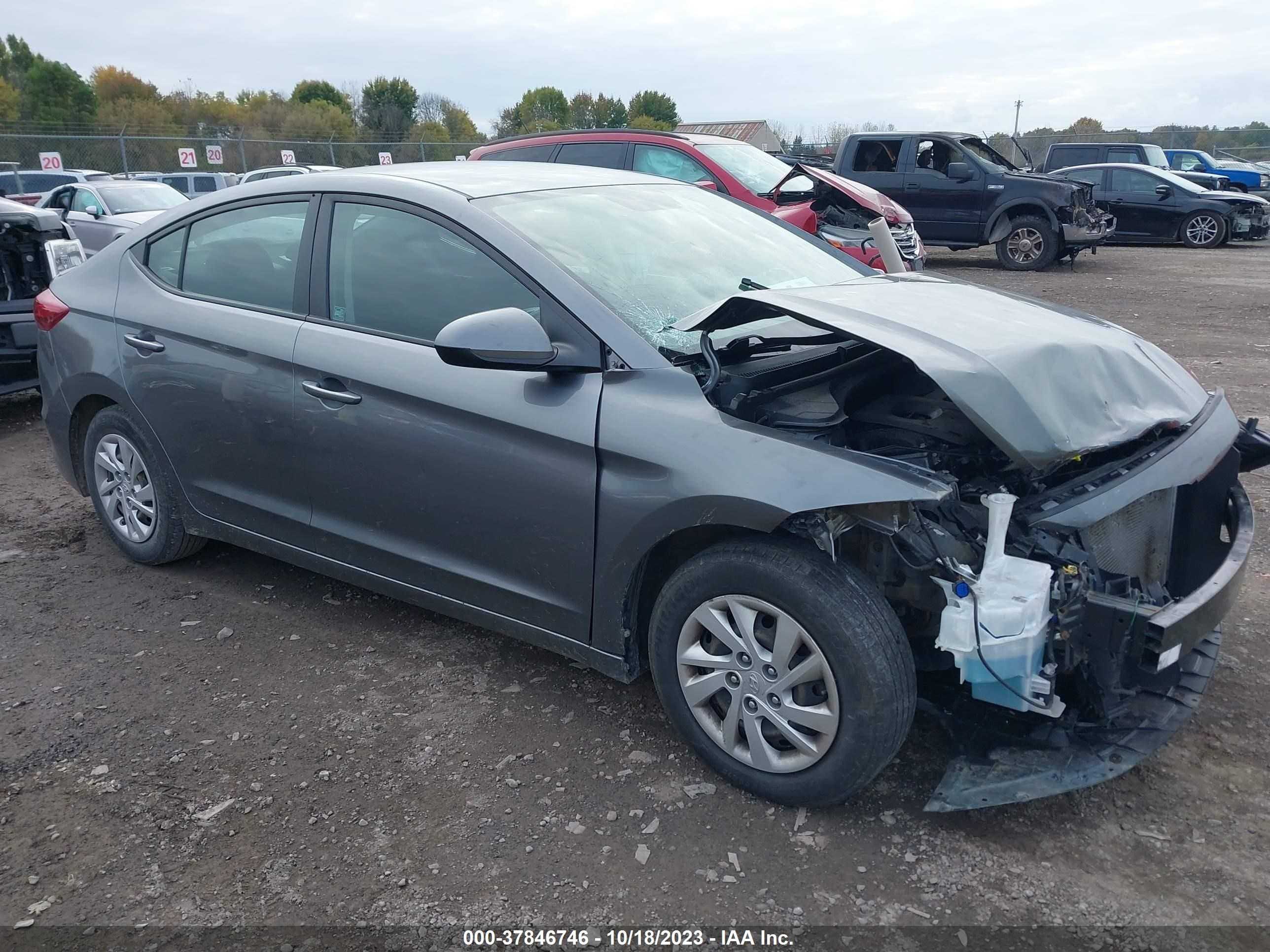 HYUNDAI ELANTRA 2018 5npd74lf7jh370516